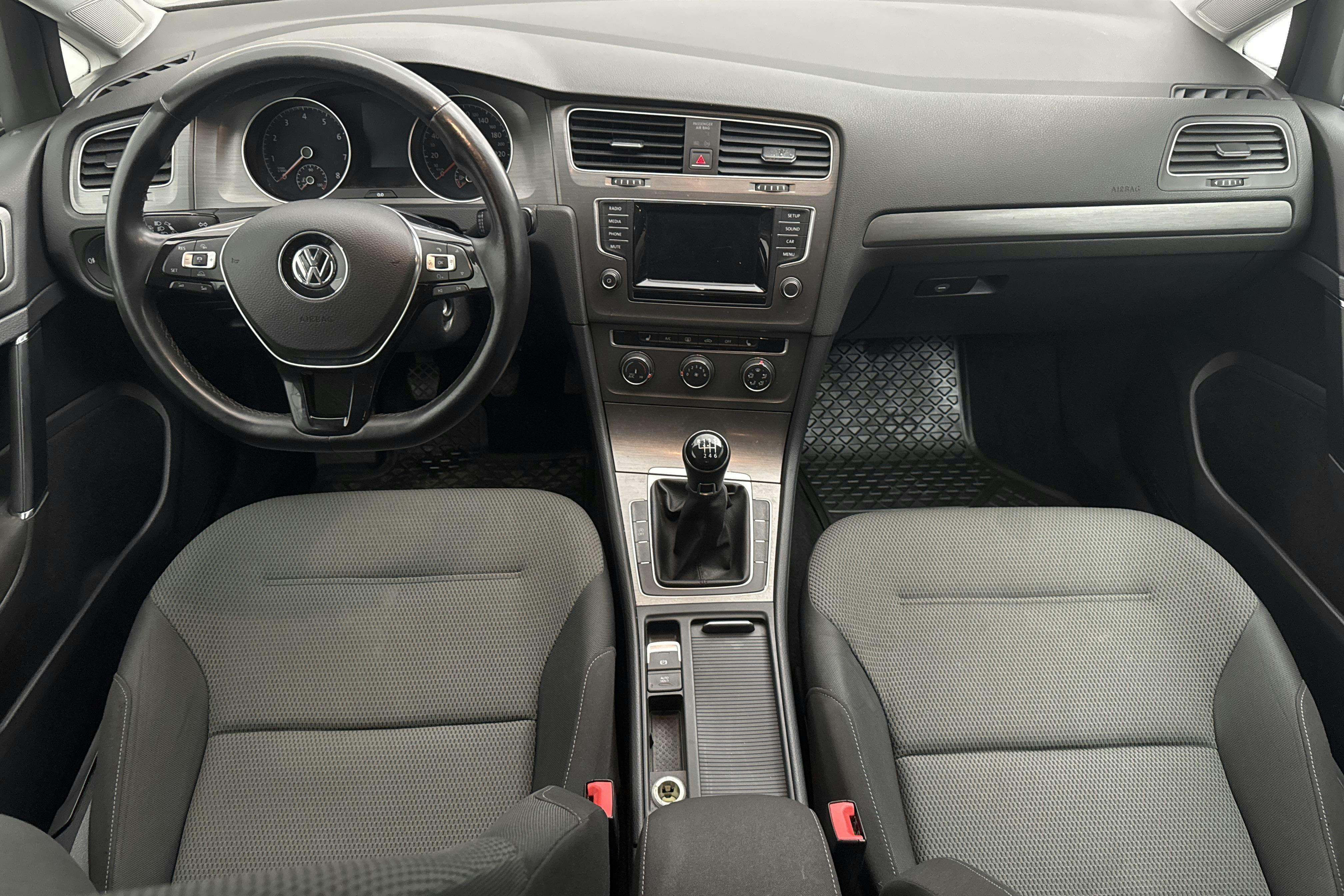 VW Golf VII 1.2 TSI 5dr (105hk) - 16 393 mil - Manuell - grå - 2013
