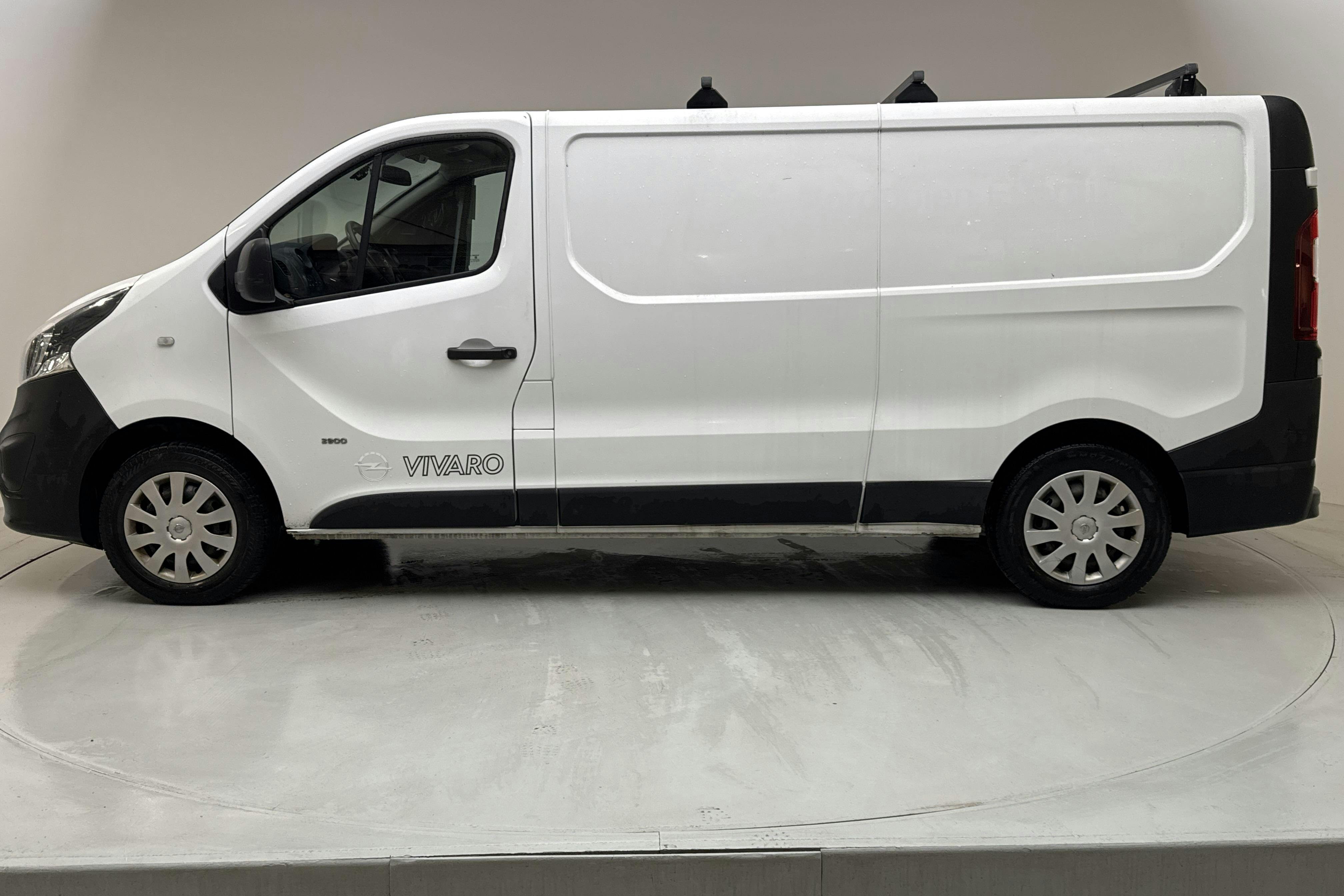 Opel Vivaro 1.6 CDTI (114hk) - 18 583 mil - Manuell - vit - 2015