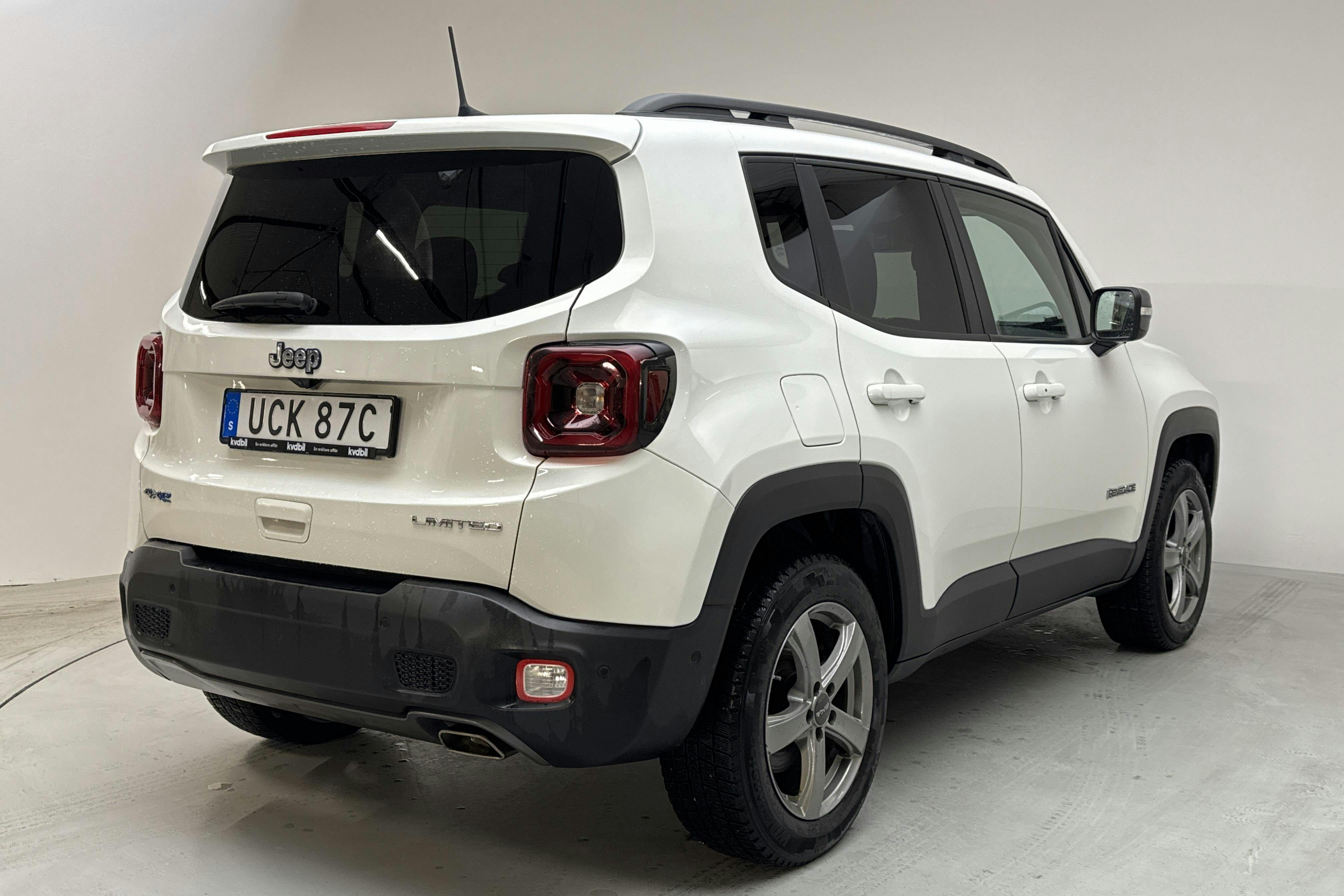 Jeep Renegade 1.3 PHEV 4WD (190hk) - 67 280 km - Automatic - white - 2020