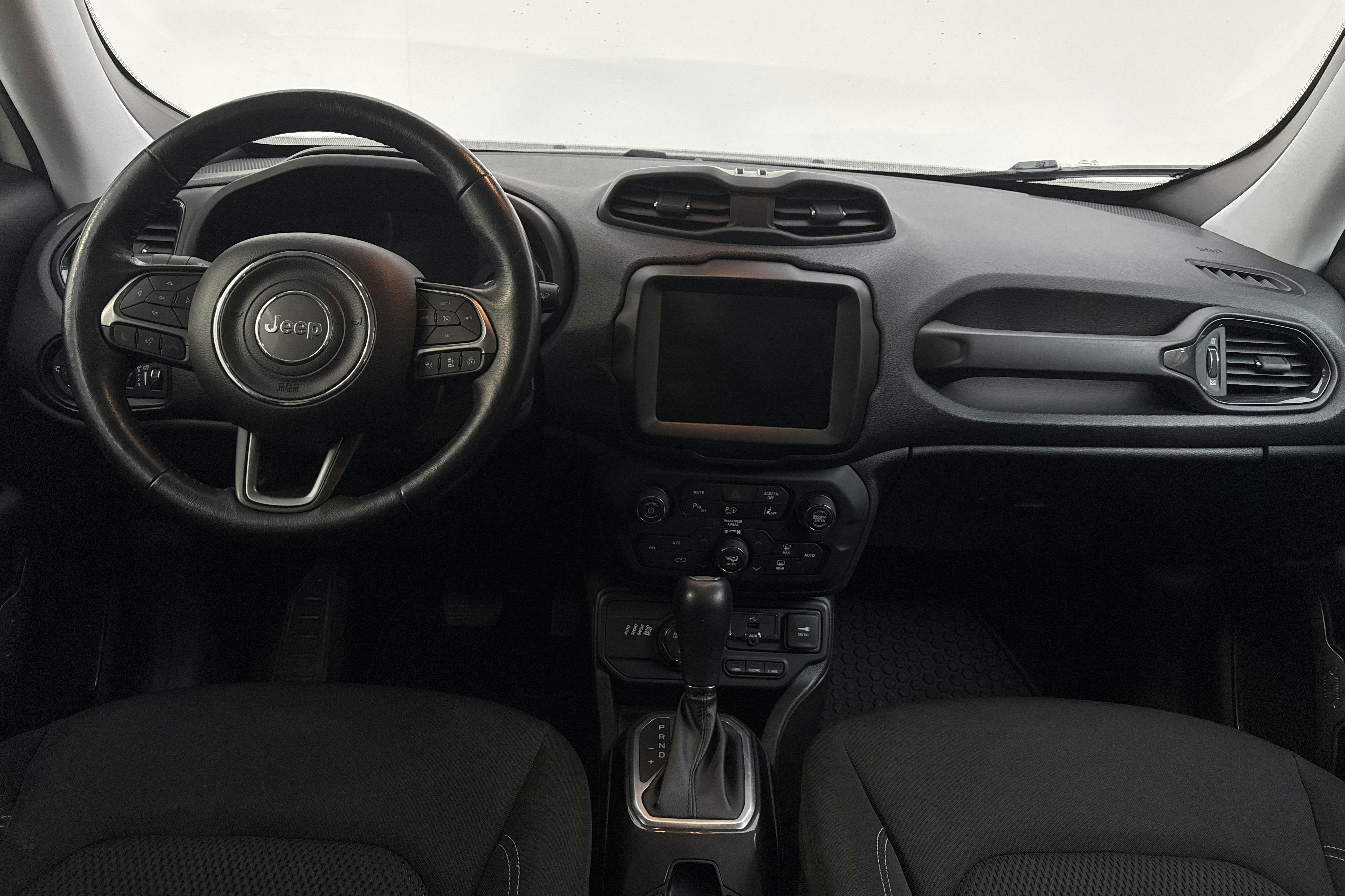 Jeep Renegade 1.3 PHEV 4WD (190hk) - 67 280 km - Automatic - white - 2020