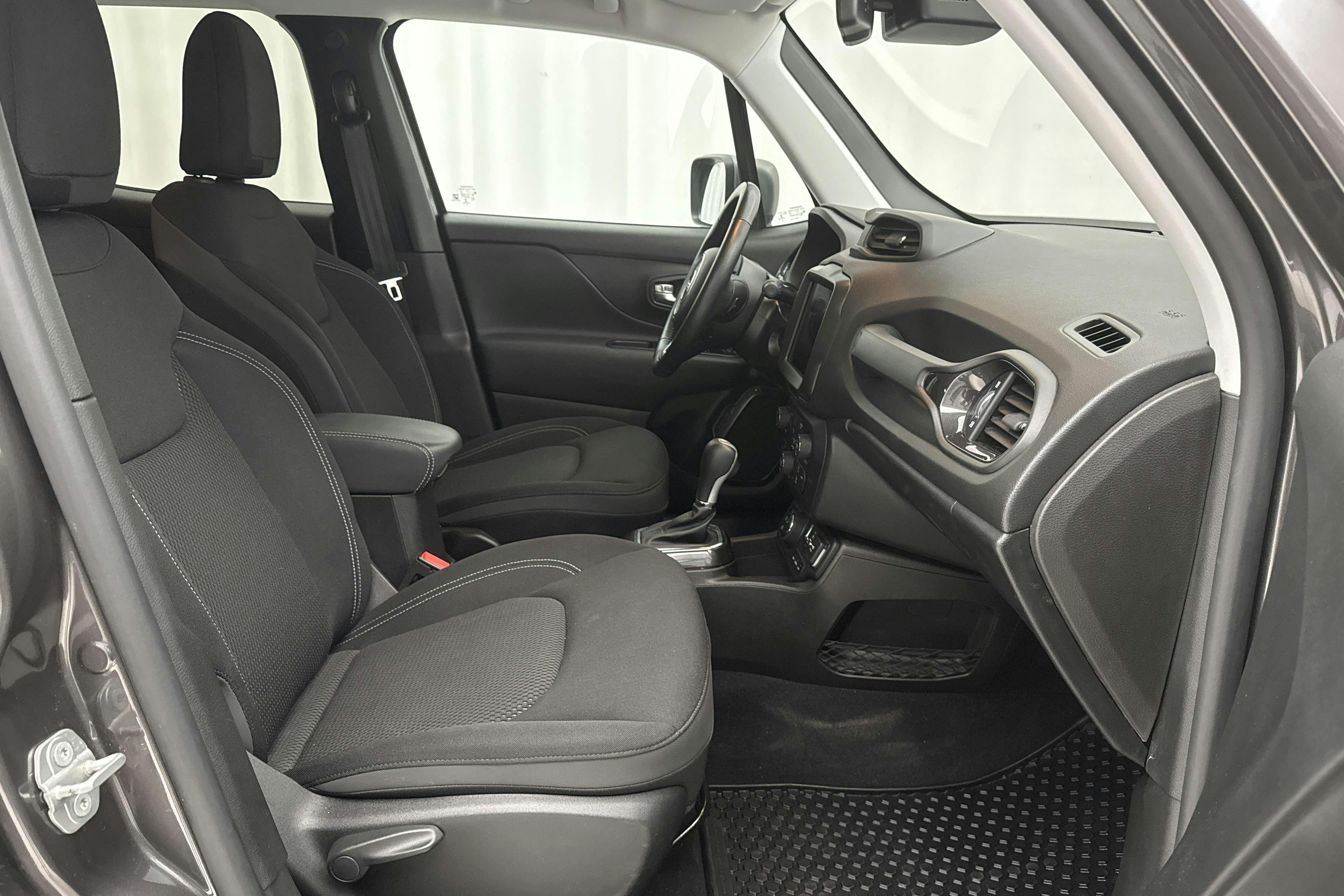 Jeep Renegade 1.3 PHEV 4WD (190hk) - 53 010 km - Automatic - gray - 2020