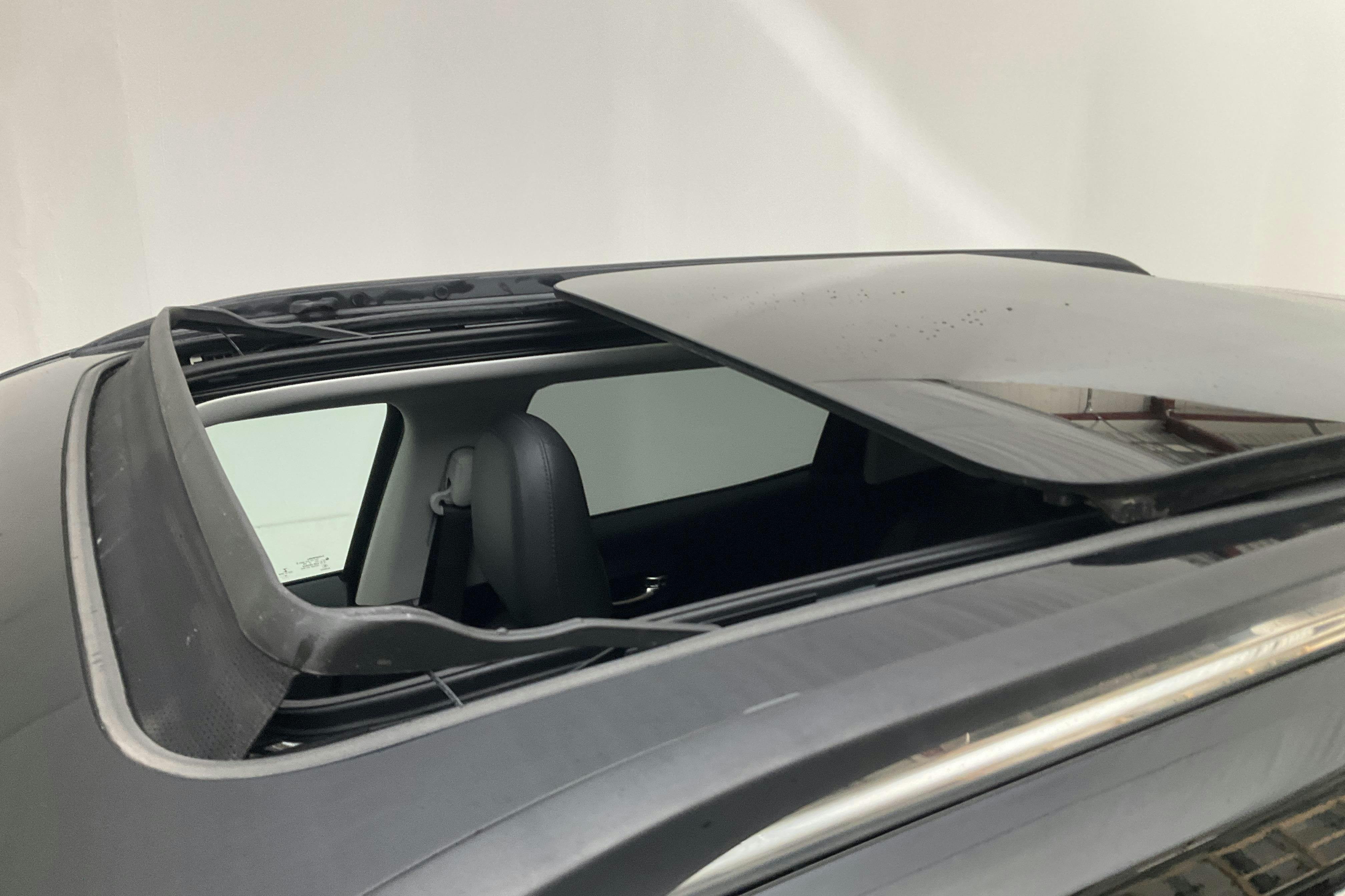 Jeep Compass 1.4 Multiair 4WD (170hk) - 106 120 km - Automaatne - must - 2019