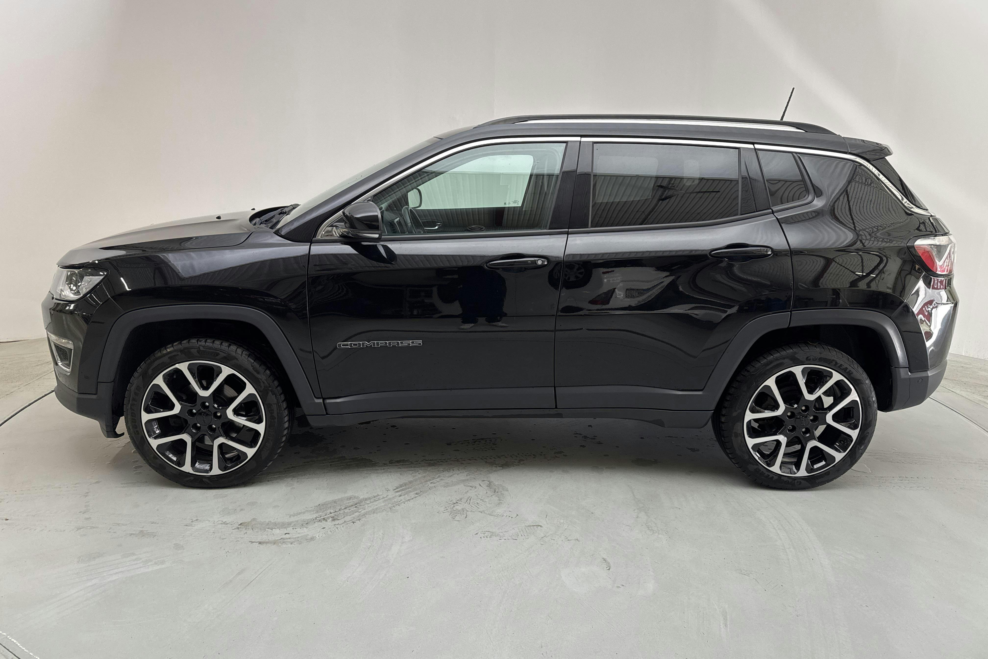 Jeep Compass 1.4 Multiair 4WD (170hk) - 106 120 km - Automaatne - must - 2019