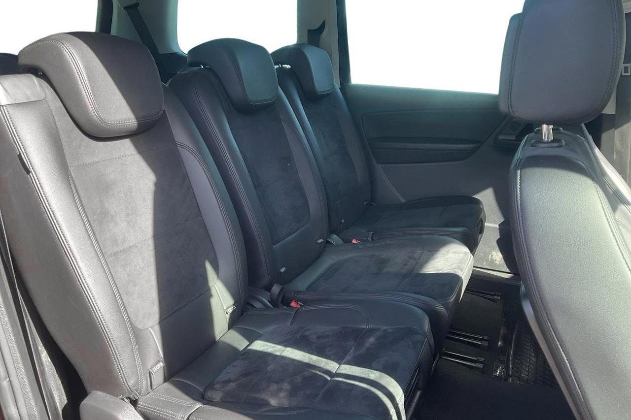 VW Sharan 2.0 TDI 4Motion (184hk) - 183 280 km - Automatyczna - Dark Red - 2018