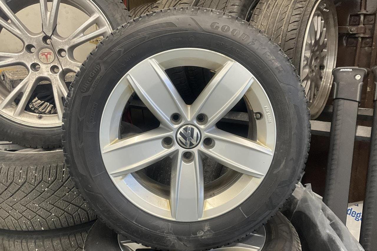 VW Sharan 2.0 TDI 4Motion (184hk) - 183 280 km - Automatyczna - Dark Red - 2018