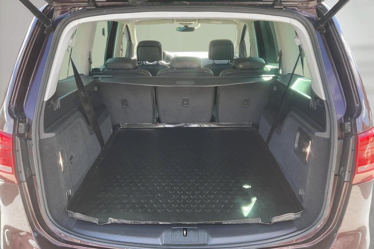 VW Sharan 2.0 TDI 4Motion (184hk) - 183 280 km - Automatyczna - Dark Red - 2018