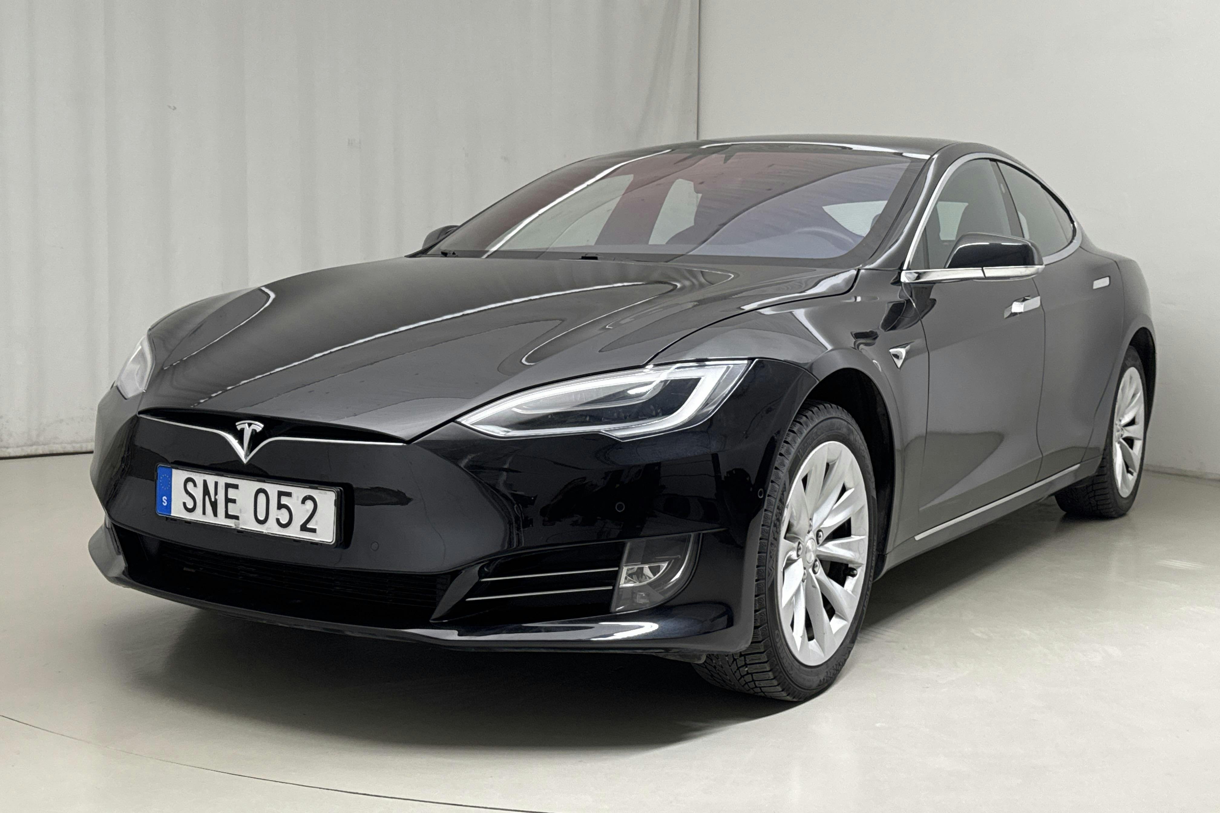 Tesla Model S 75D - 9 598 mil - Automat - svart - 2018