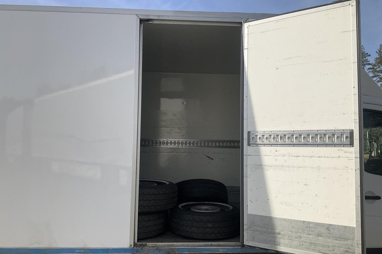 VW Crafter 35 2.0 TDI Volymskåp (163hk) - 232 040 km - Manual - white - 2012