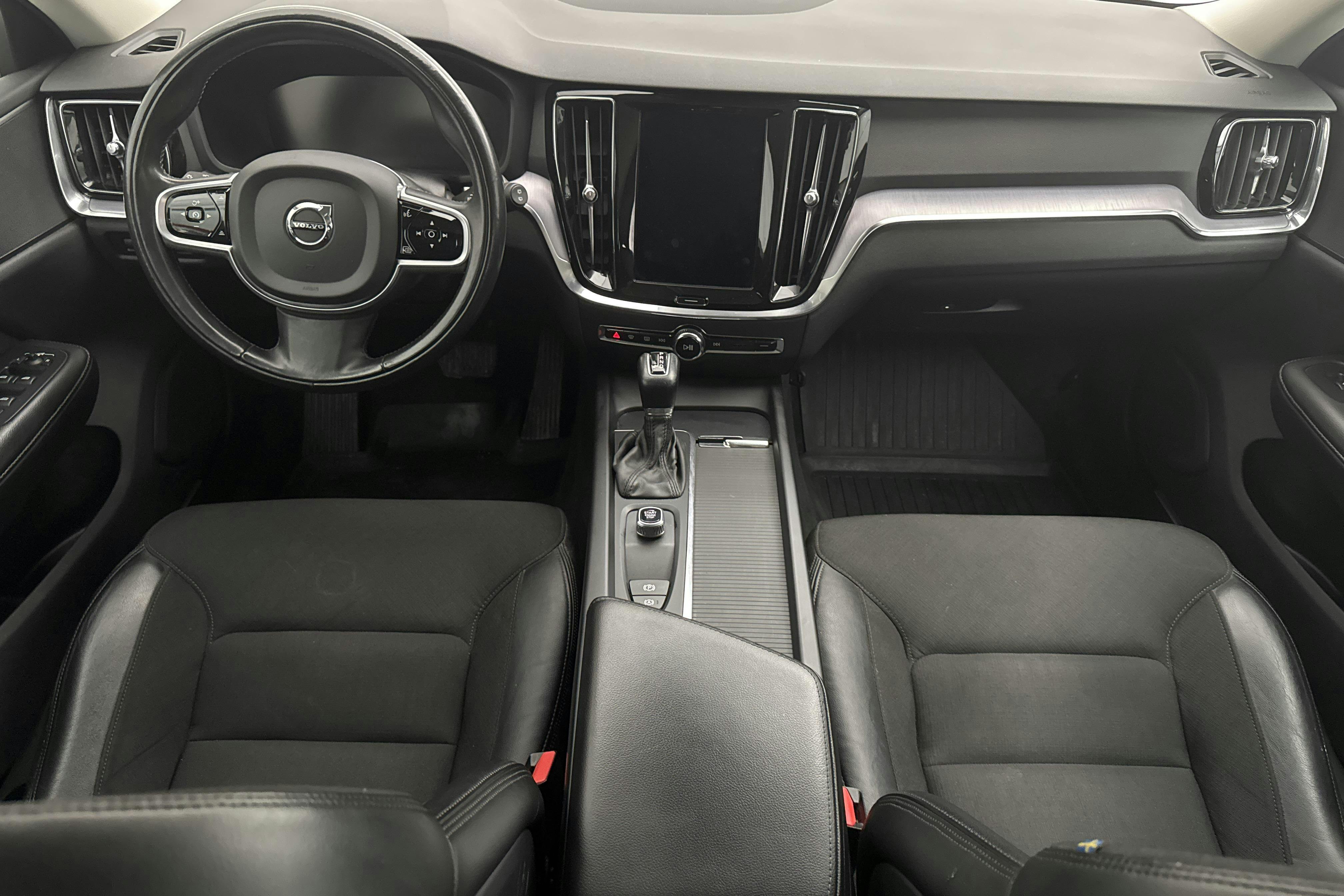 Volvo V60 D3 (150hk) - 154 730 km - Automatic - white - 2020