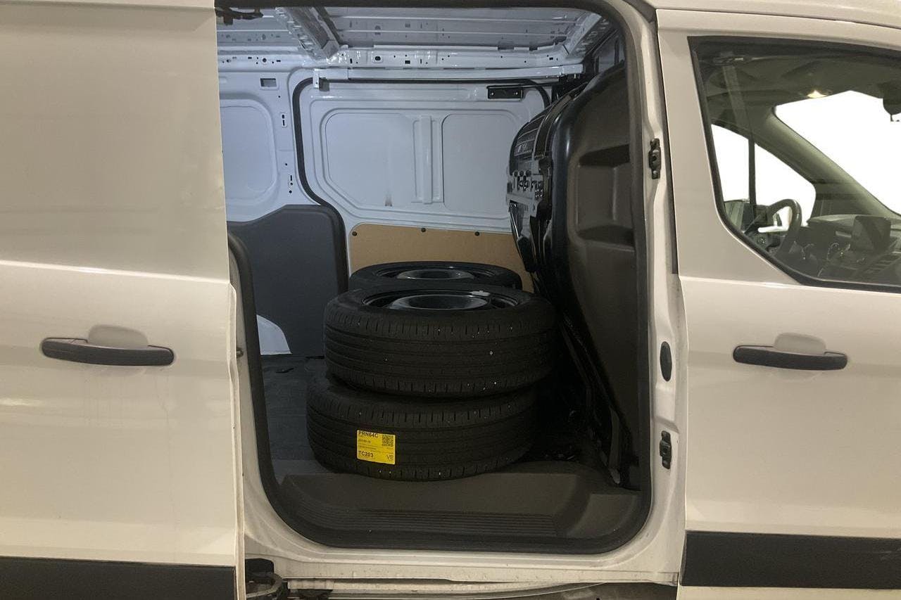 Ford Transit Connect 1.5 EcoBlue (100hk) - 19 567 mil - Automat - vit - 2019
