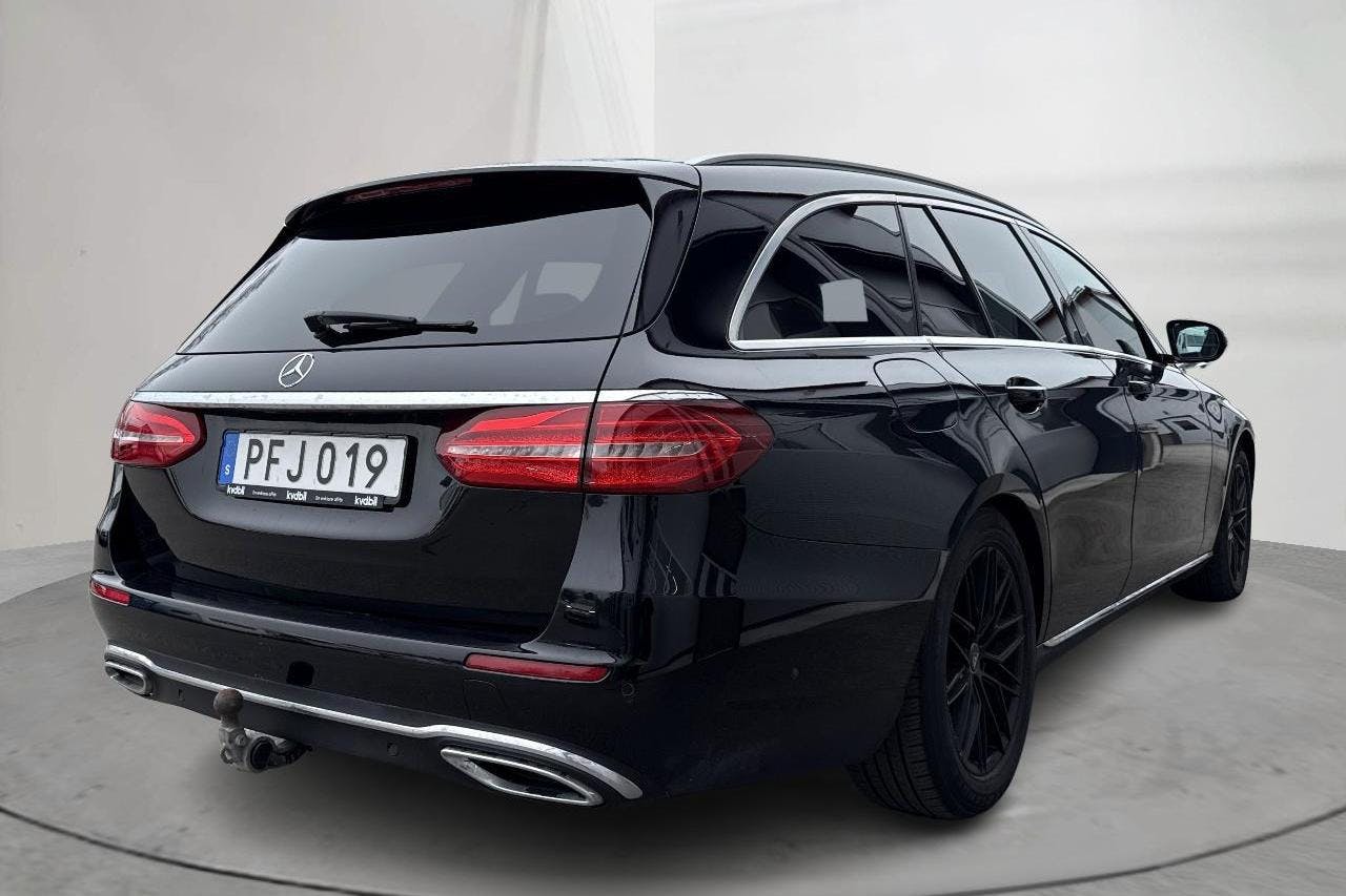 Mercedes E 220 d Kombi S213 (194hk) - 16 682 mil - Automat - svart - 2017