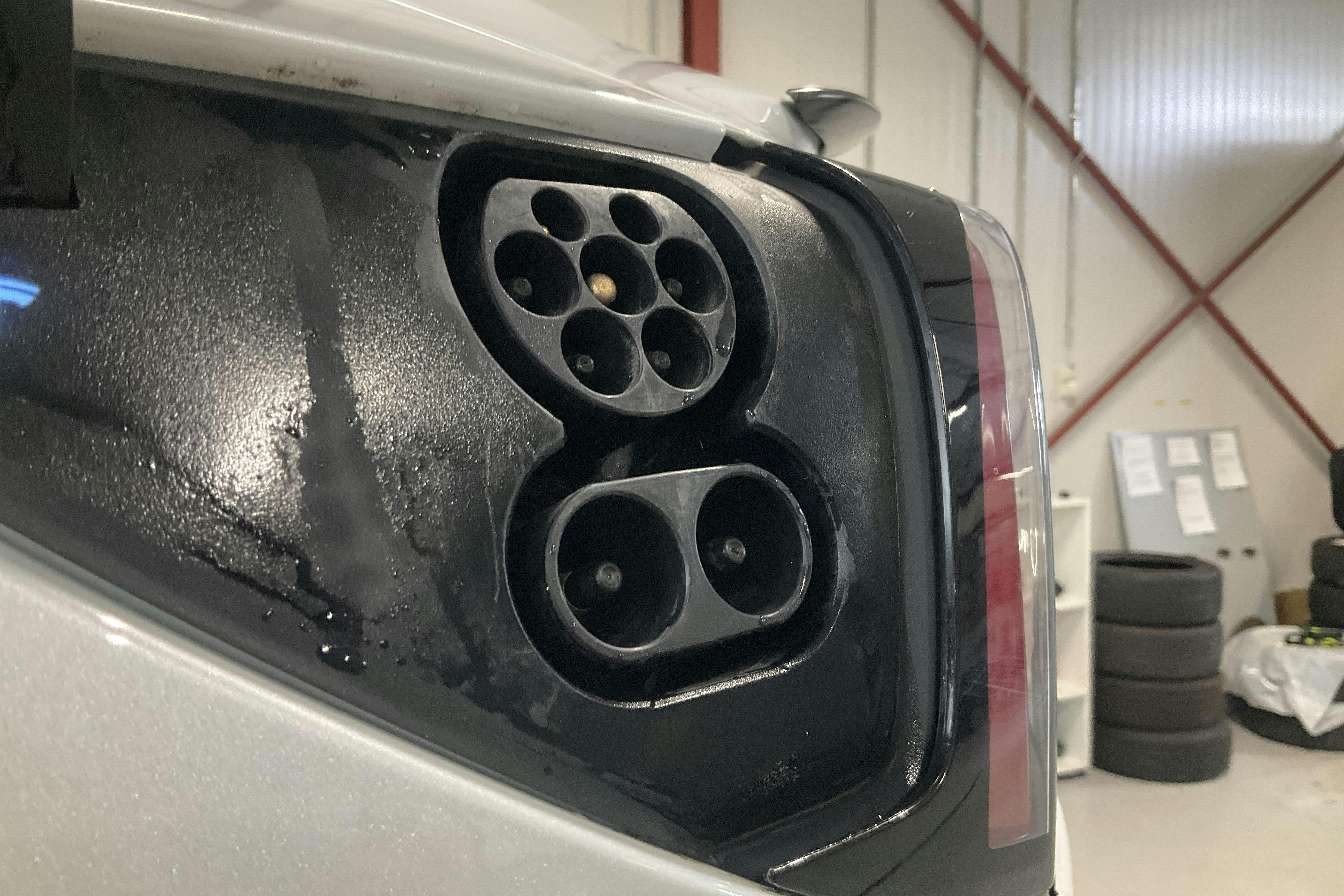 Tesla Model 3 Performance AWD - 102 390 km - Automaattinen - valkoinen - 2020