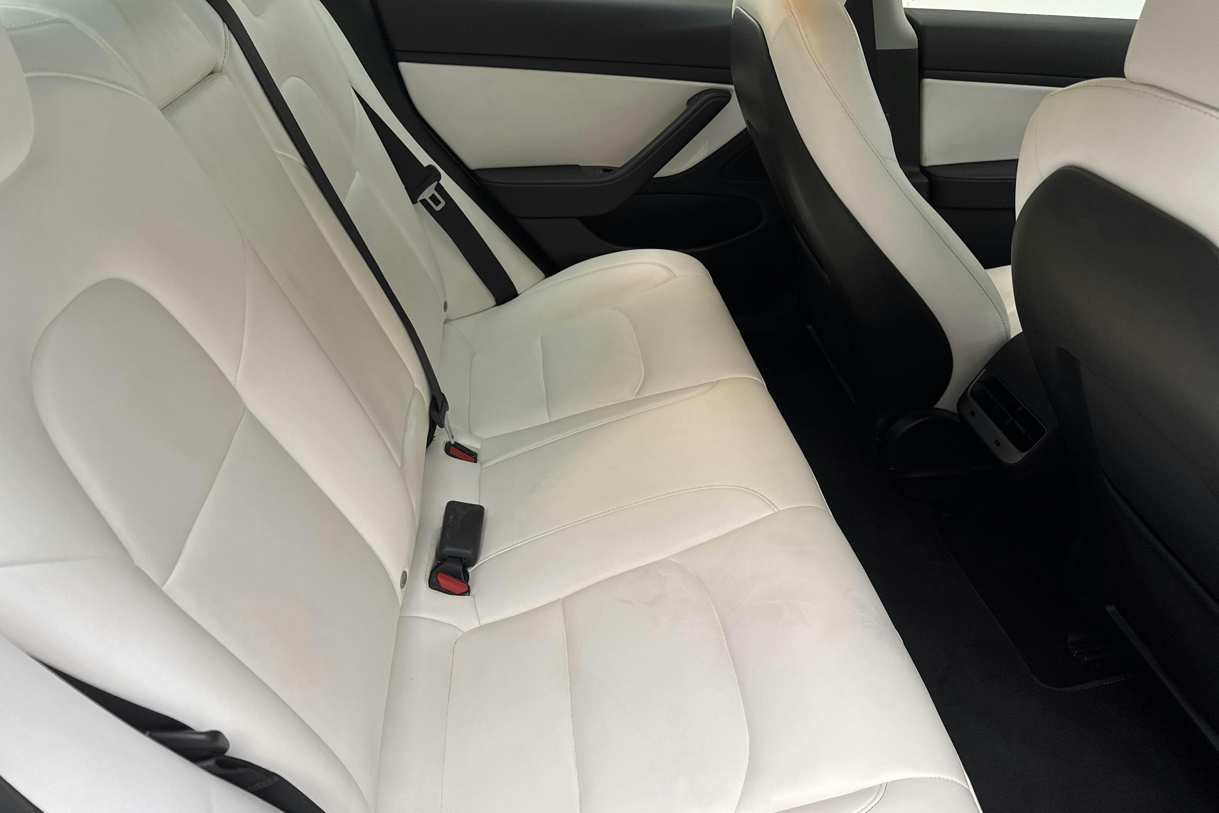 Tesla Model 3 Performance AWD - 102 390 km - Automaattinen - valkoinen - 2020