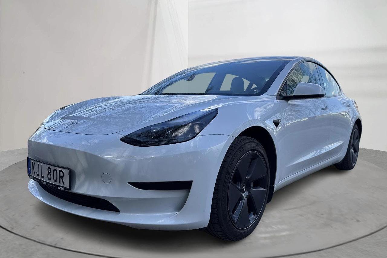 Tesla Model 3 Standard Range RWD - 48 420 km - Automatic - white - 2023