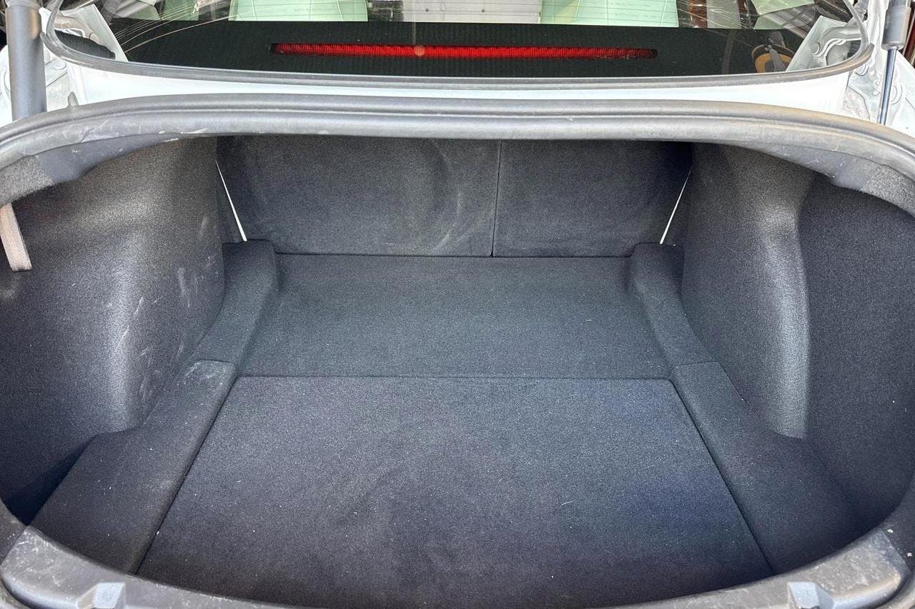 Tesla Model 3 Standard Range RWD - 48 420 km - Automatic - white - 2023