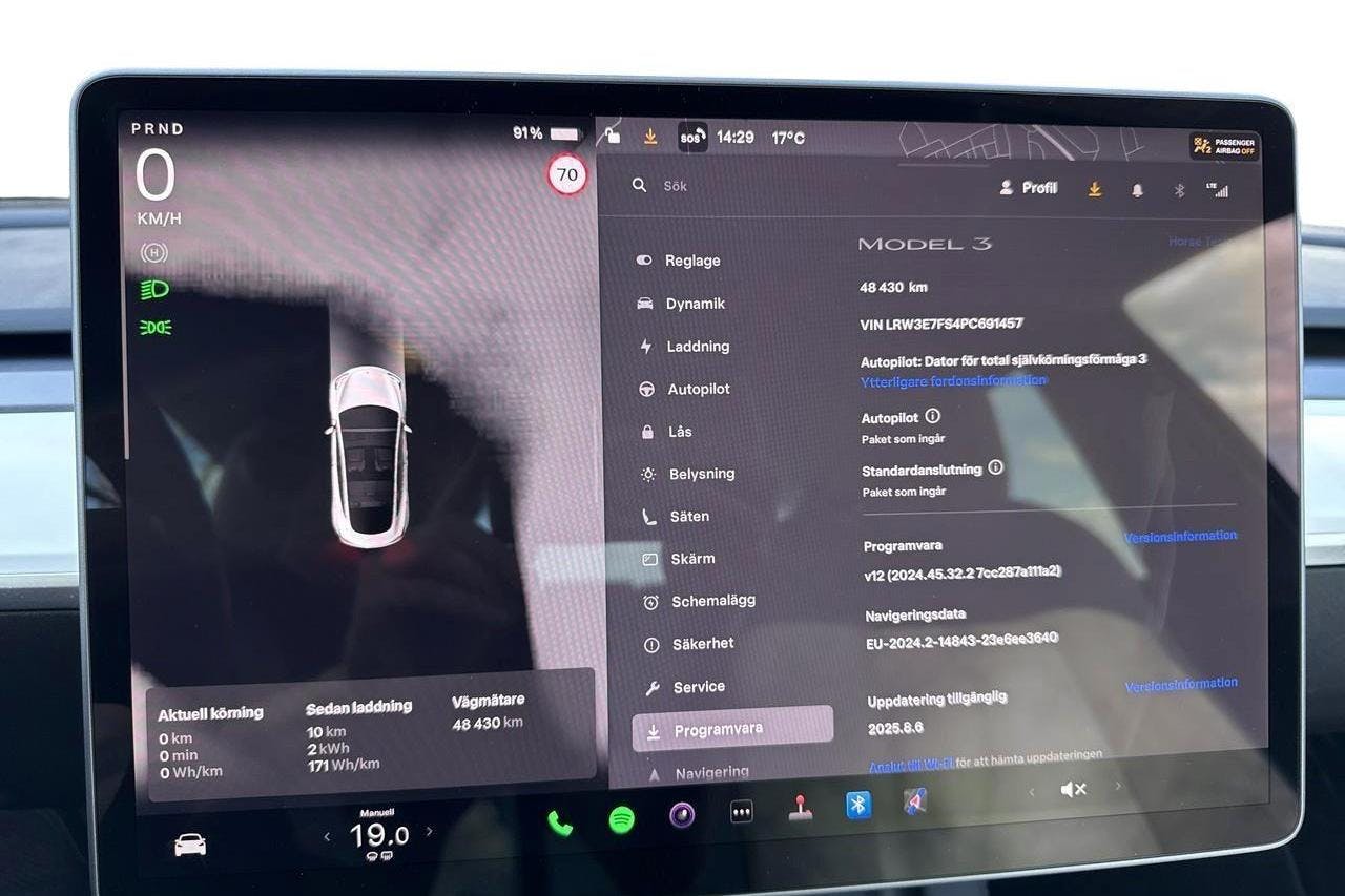 Tesla Model 3 Standard Range RWD - 48 420 km - Automatic - white - 2023