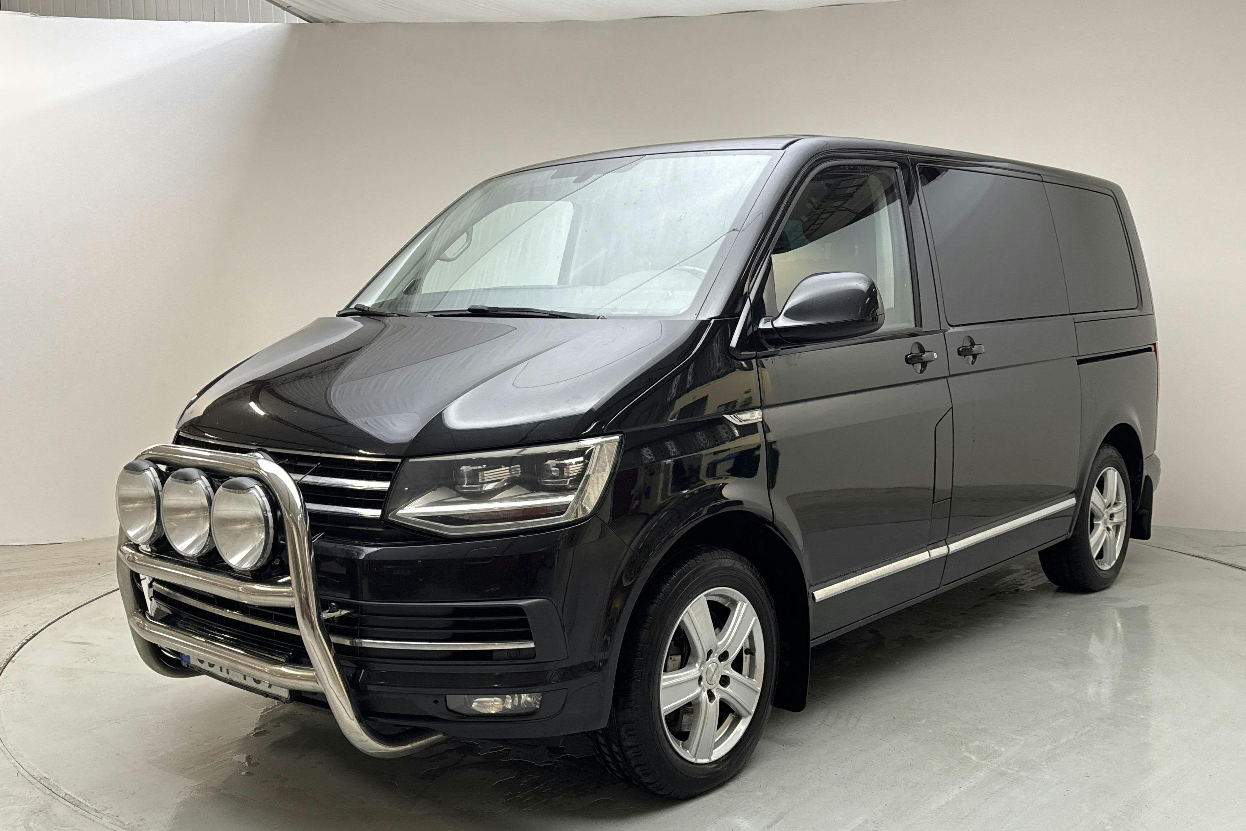 VW Multivan T6 2.0 TDI BMT 4MOTION (204hk) - 220 300 km - Automaatne - must - 2017