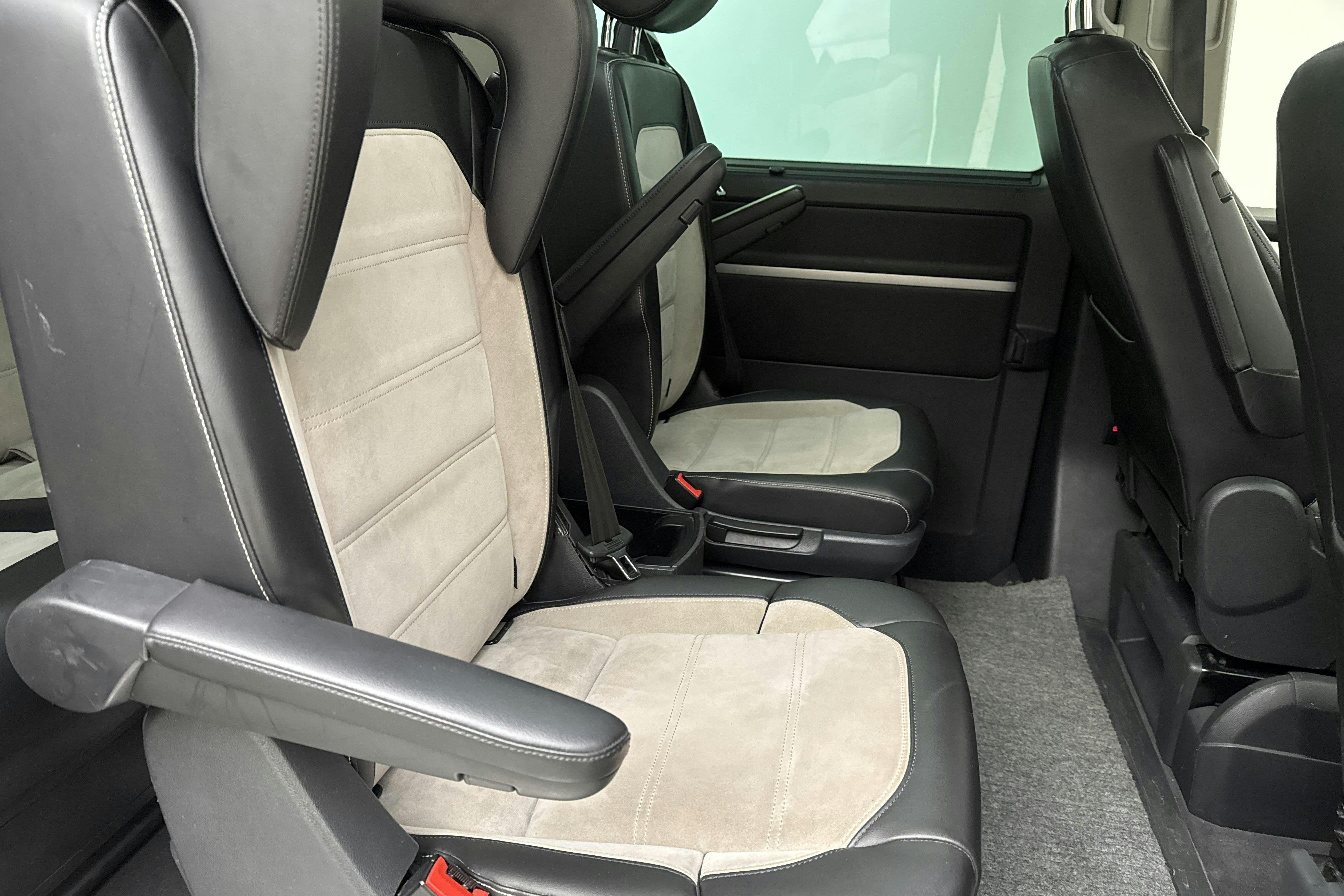 VW Multivan T6 2.0 TDI BMT 4MOTION (204hk) - 220 300 km - Automaatne - must - 2017