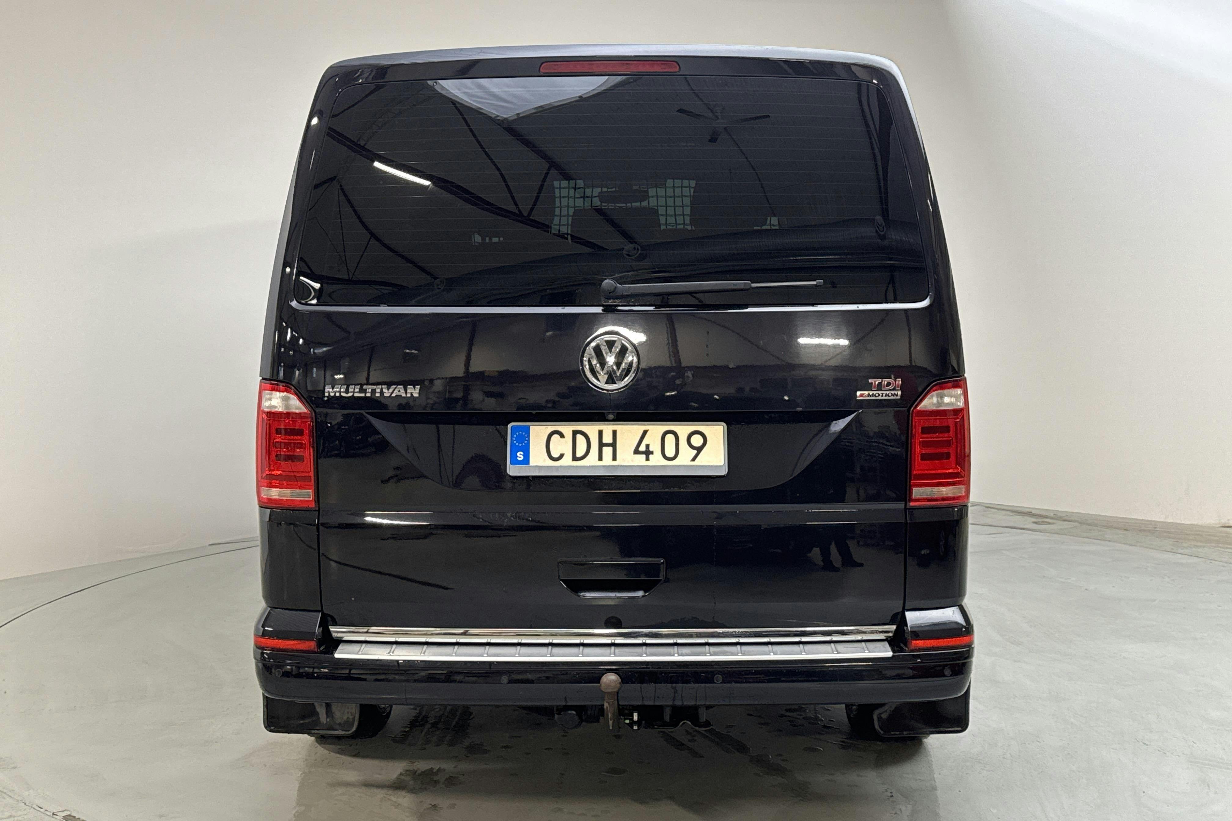 VW Multivan T6 2.0 TDI BMT 4MOTION (204hk) - 220 300 km - Automaatne - must - 2017