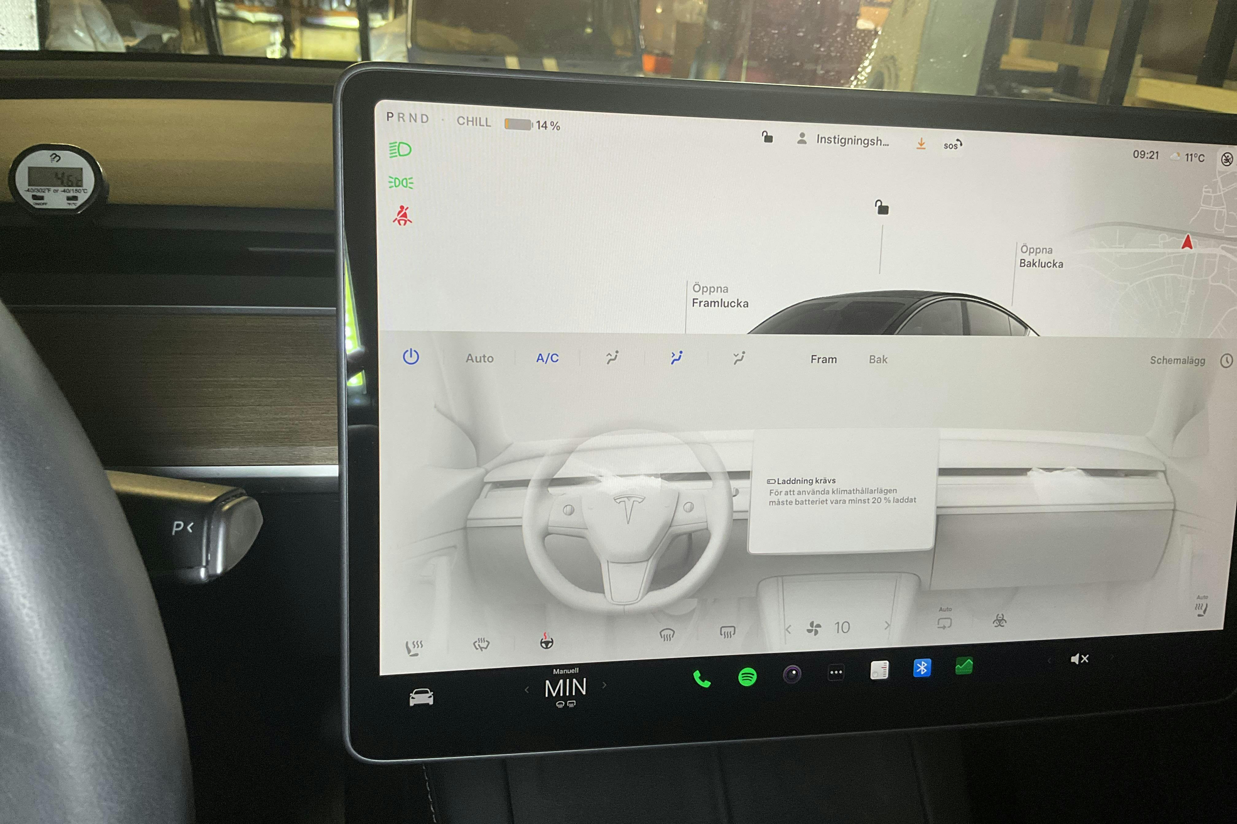 Tesla Model Y Long Range Dual Motor AWD - 5 647 mil - Automat - svart - 2023