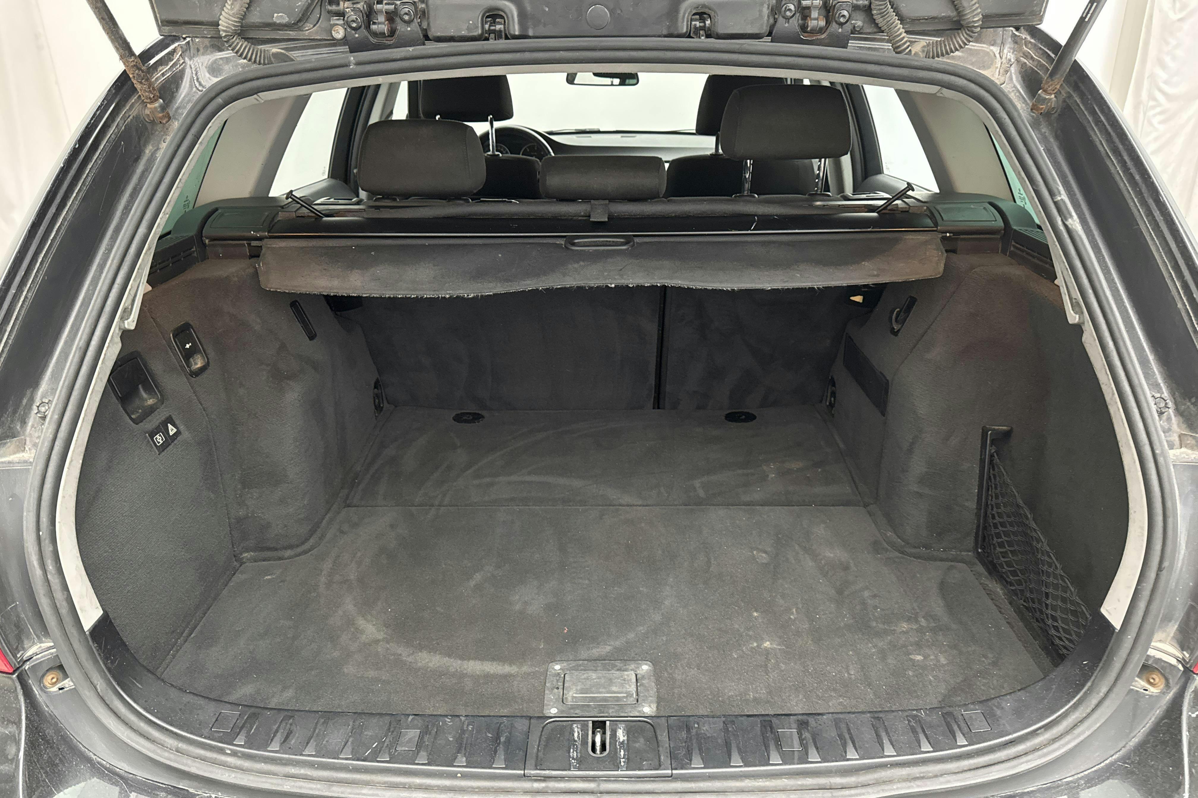 BMW 320d Touring, E91 (184hk) - 312 470 km - Manualna - czarny - 2011