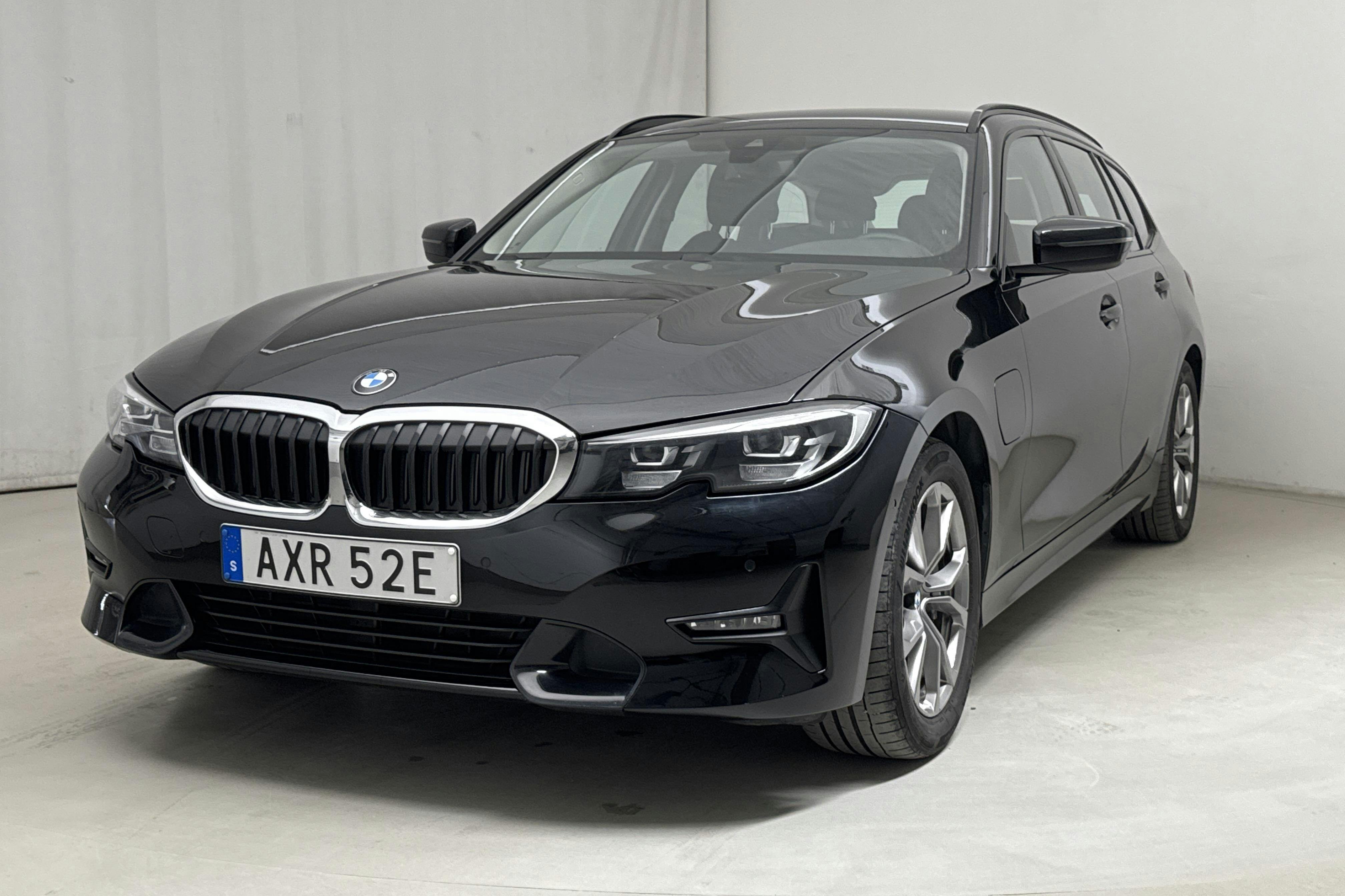 BMW 330e Touring, G21 (292hk) - 57 140 km - Automatic - black - 2021