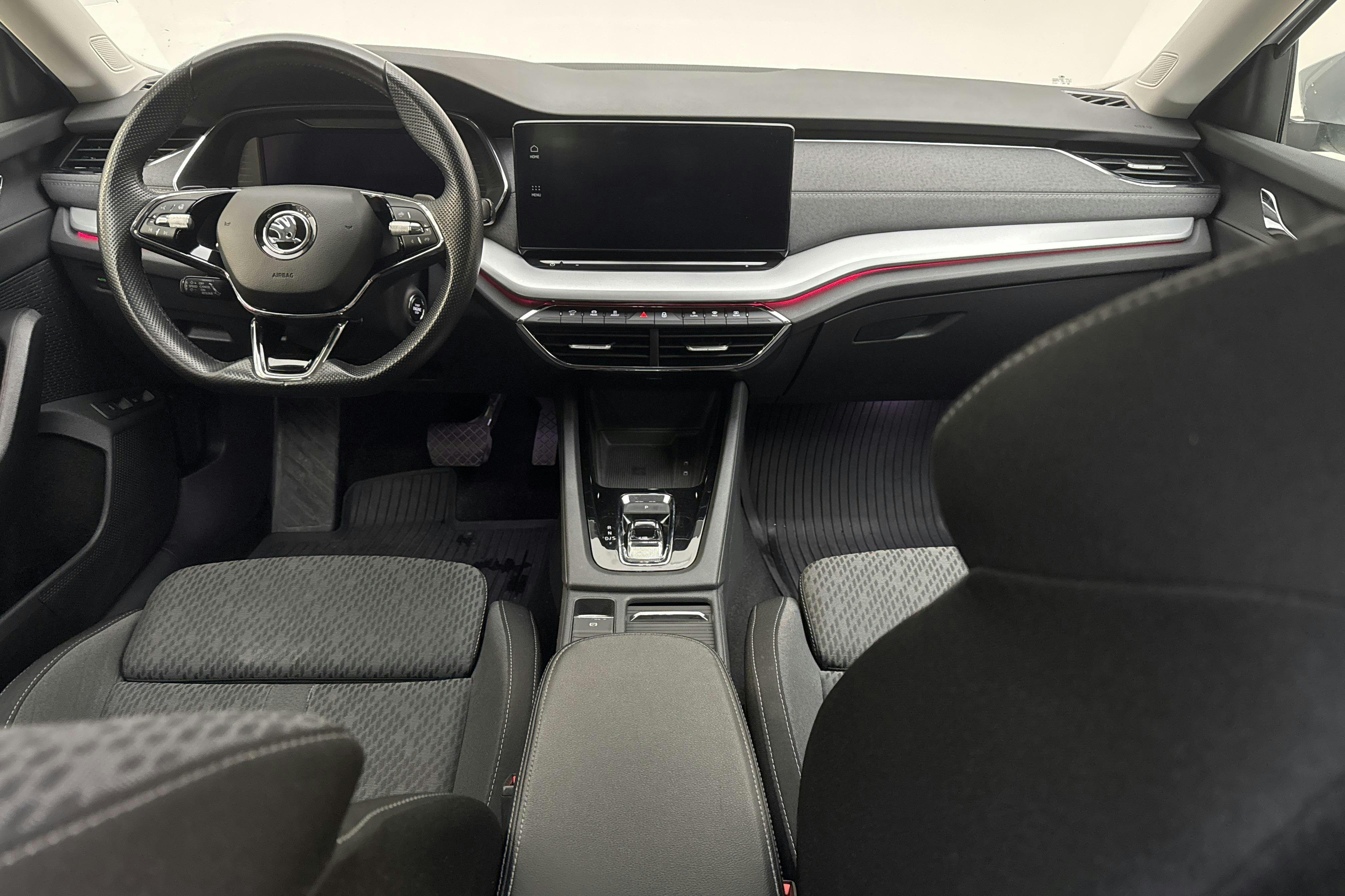 Skoda Octavia 1.4 iV PHEV Combi (204hk) - 83 410 km - Automaattinen - hopea - 2021