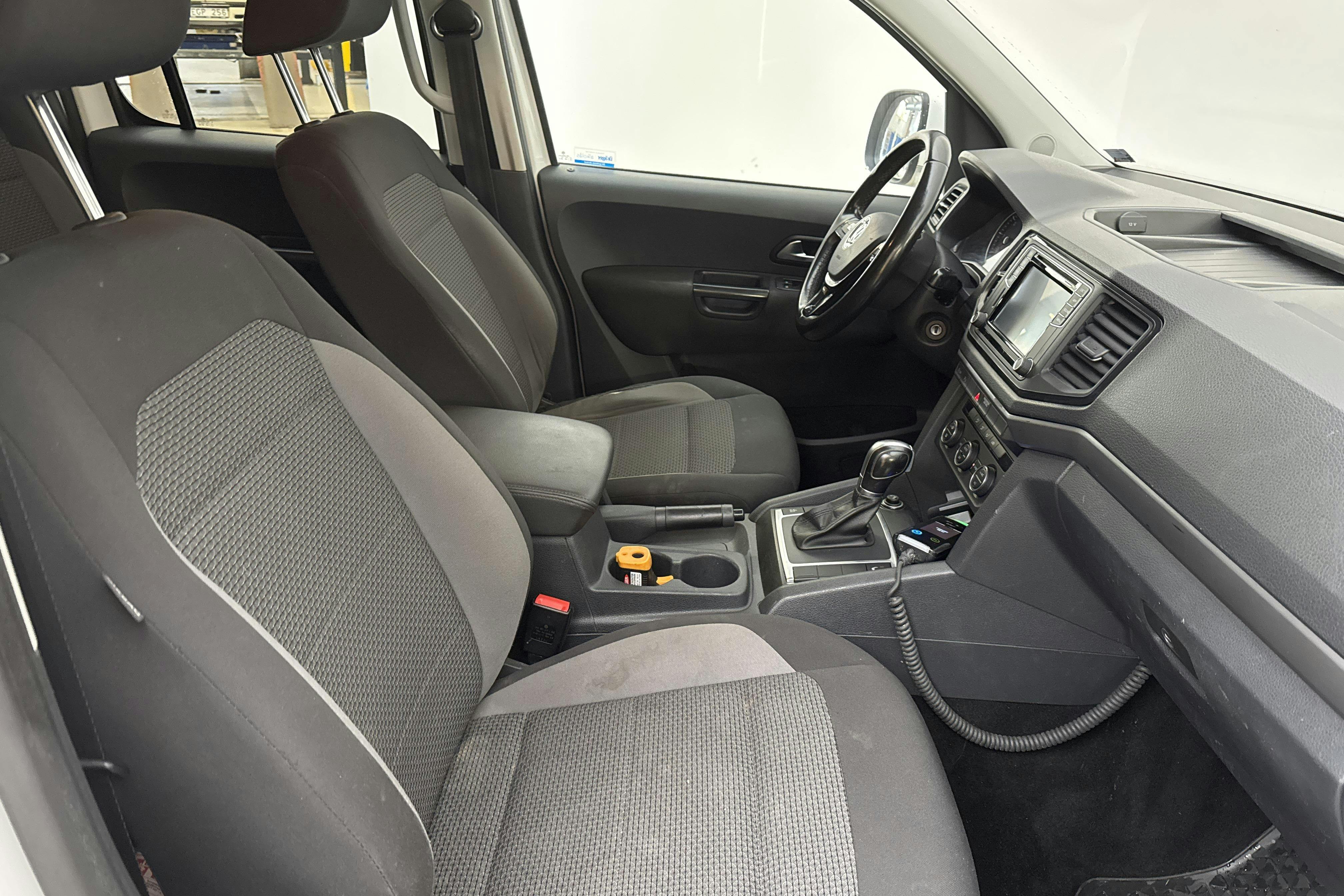 VW Amarok 3.0 TDI 4motion (204hk) - 85 780 km - Automaatne - valge - 2018