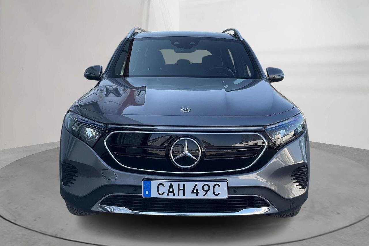 Mercedes EQB 300 4MATIC X243 (228hk) - 3 389 mil - Automat - Dark Grey - 2023