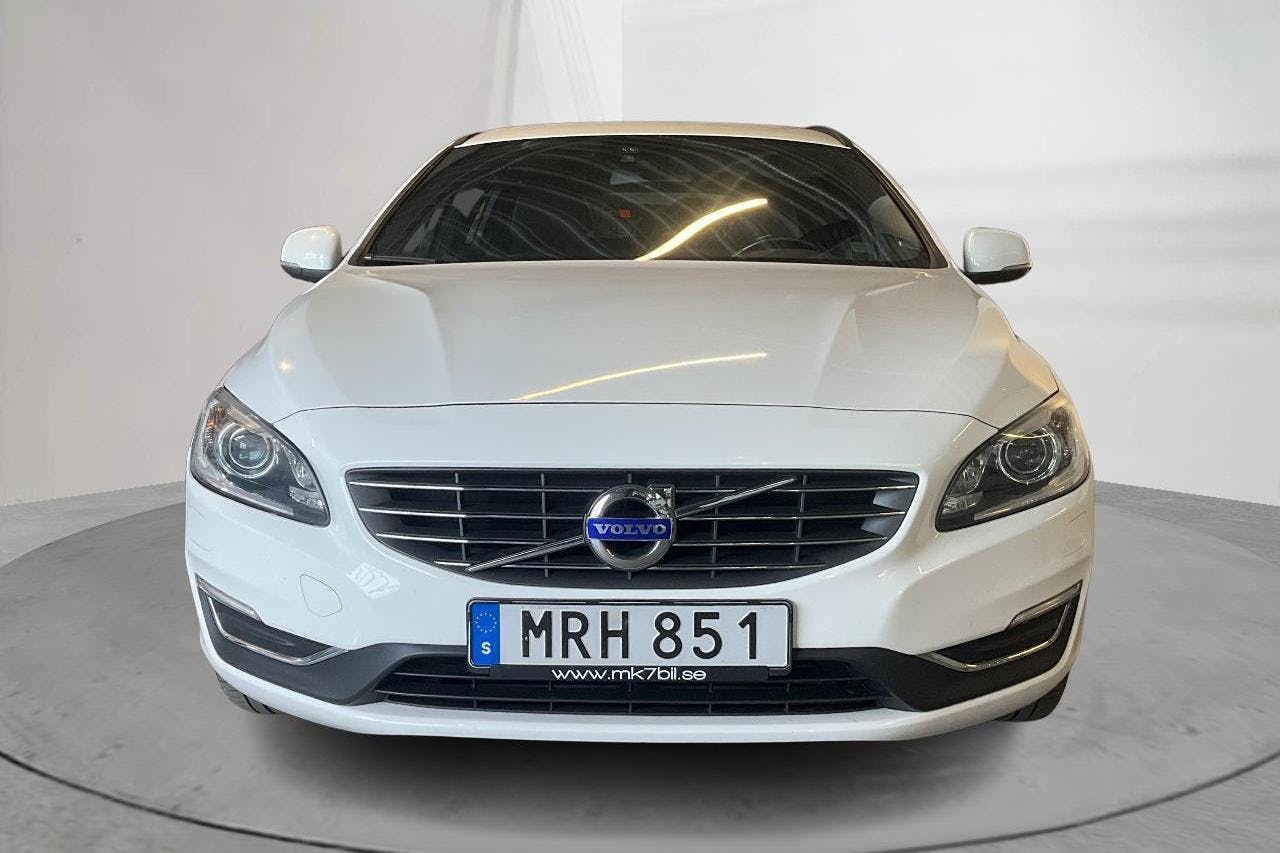 Volvo V60 D5 AWD Twin Engine (163hk) - 152 450 km - Automatyczna - biały - 2016