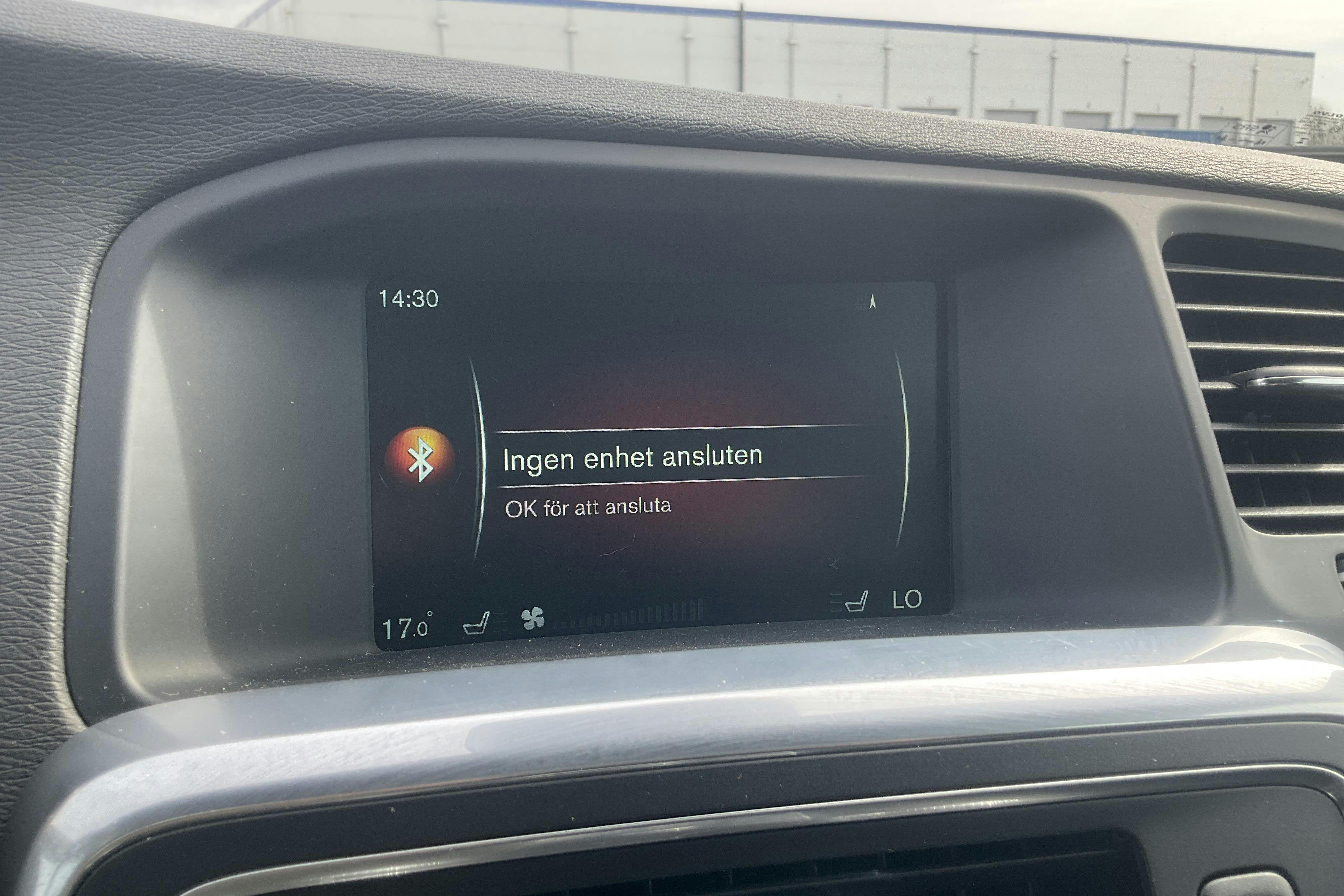 Volvo V60 D5 AWD Twin Engine (163hk) - 152 450 km - Automatyczna - biały - 2016