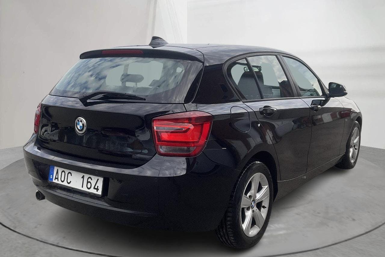 BMW 118d 5dr, F20 (143hk) - 175 130 km - Manual - black - 2012
