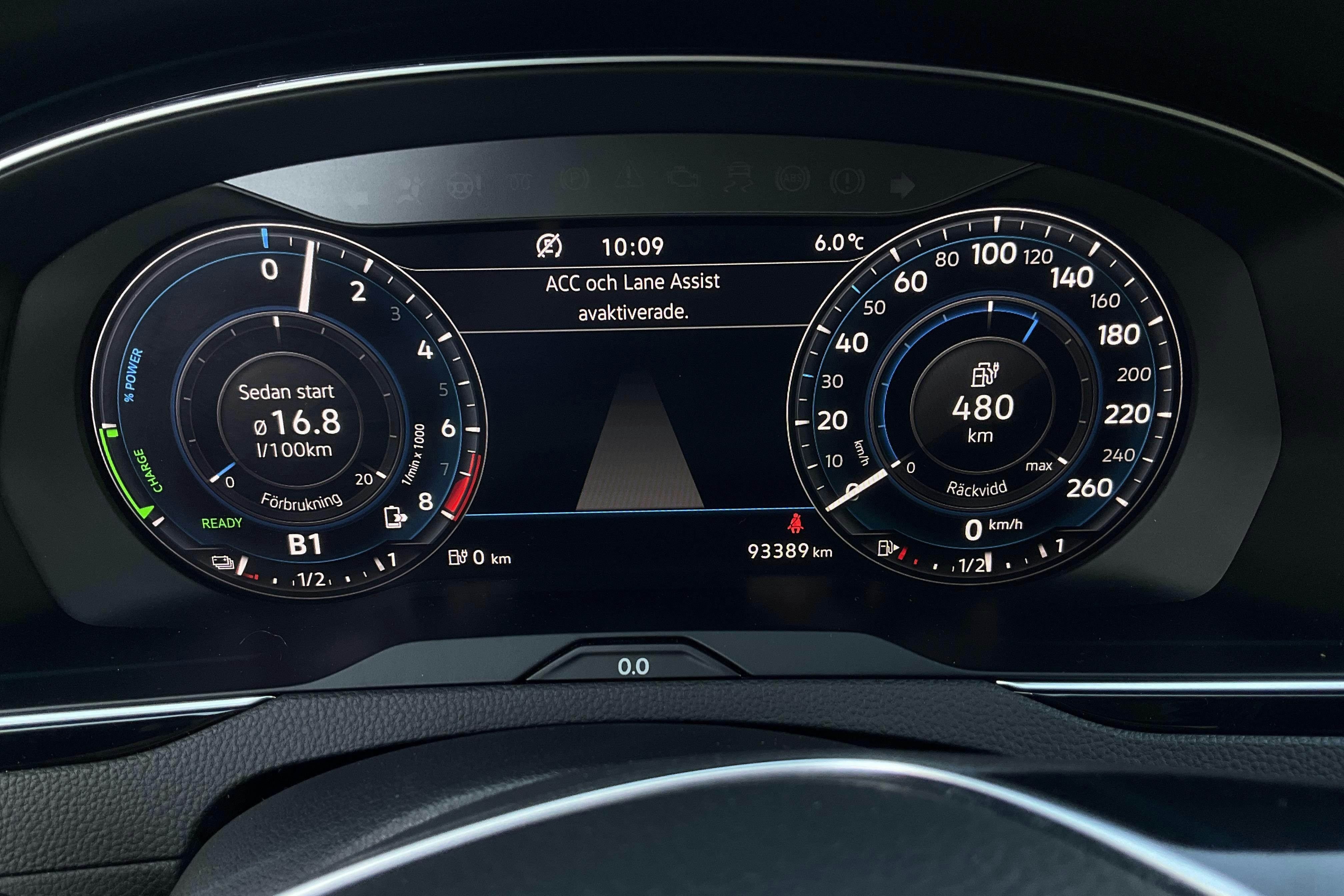 VW Passat 1.4 Plug-in-Hybrid Sportscombi (218hk) - 9 338 mil - Automat - svart - 2019