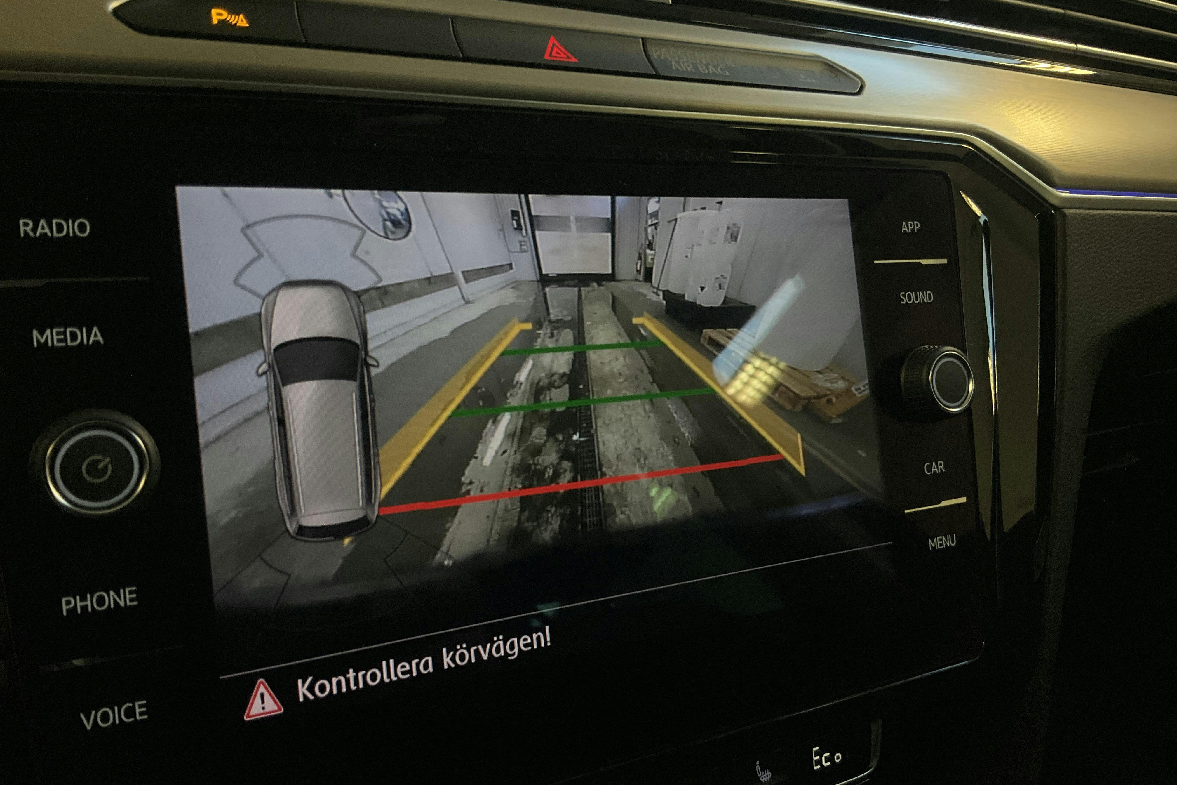 VW Passat 1.4 Plug-in-Hybrid Sportscombi (218hk) - 9 338 mil - Automat - svart - 2019