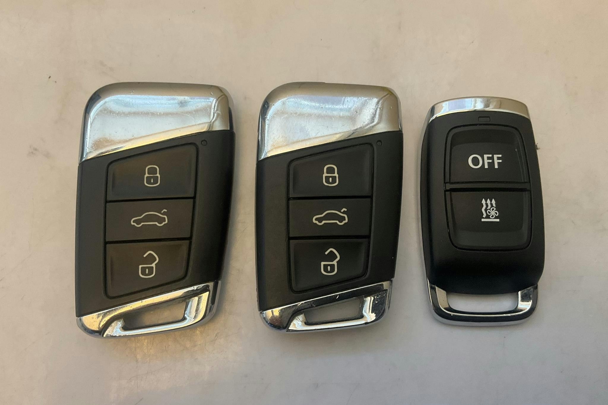 VW Passat 1.4 Plug-in-Hybrid Sportscombi (218hk) - 9 338 mil - Automat - svart - 2019
