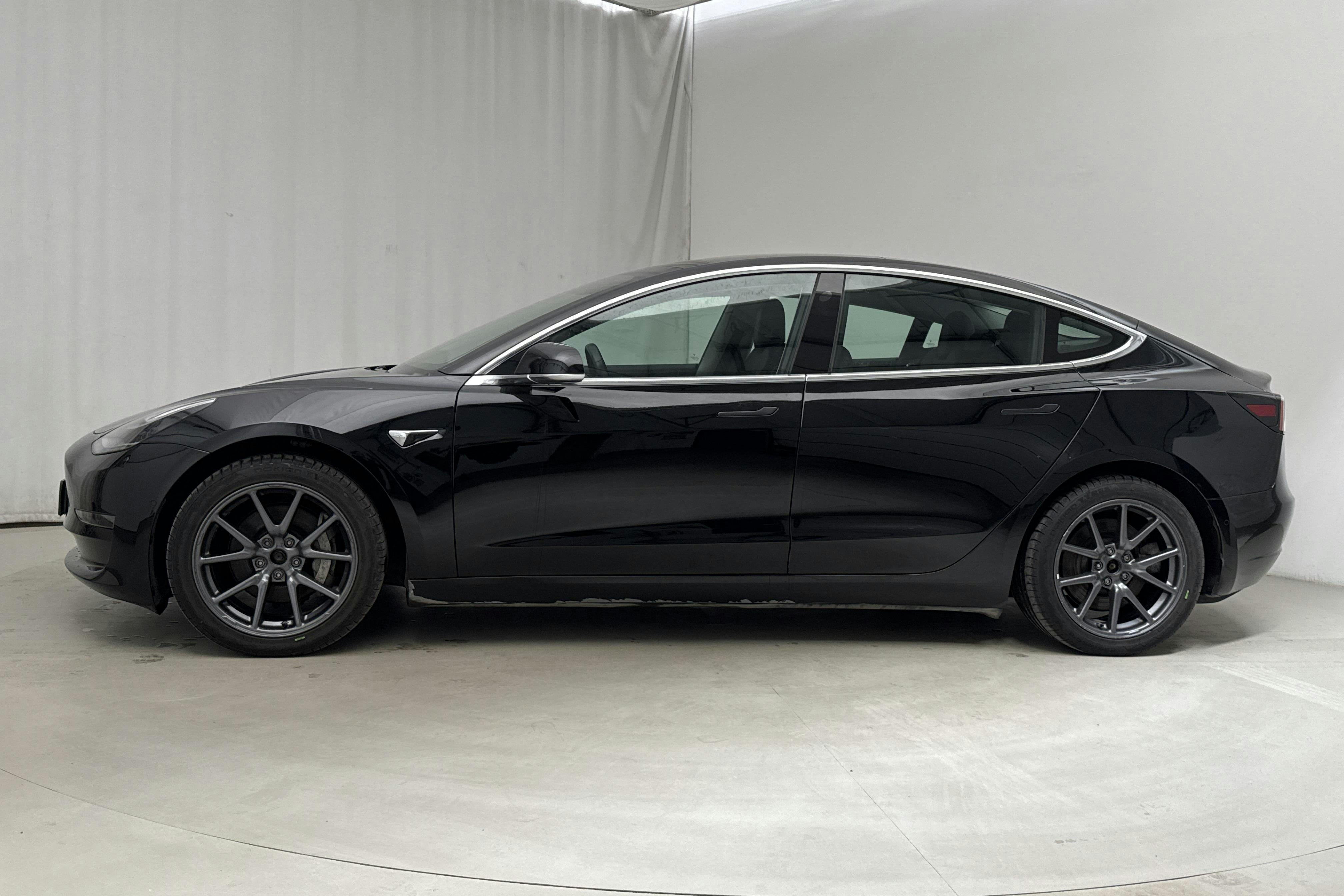 Tesla Model 3 Long Range Dual Motor AWD - 115 060 km - Automatic - black - 2019