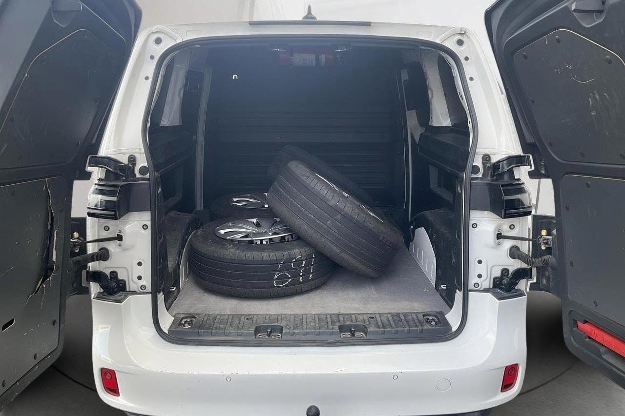 VW ID. Buzz Cargo (204hk) - 45 910 km - Automatyczna - biały - 2023