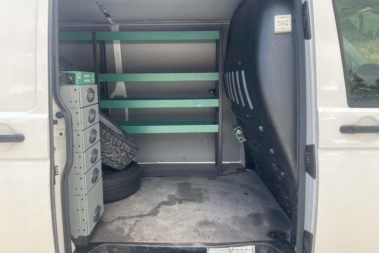 VW Transporter T6 2.0 TDI BMT Skåp 4MOTION (150hk) - 8 160 mil - Manuell - vit - 2018