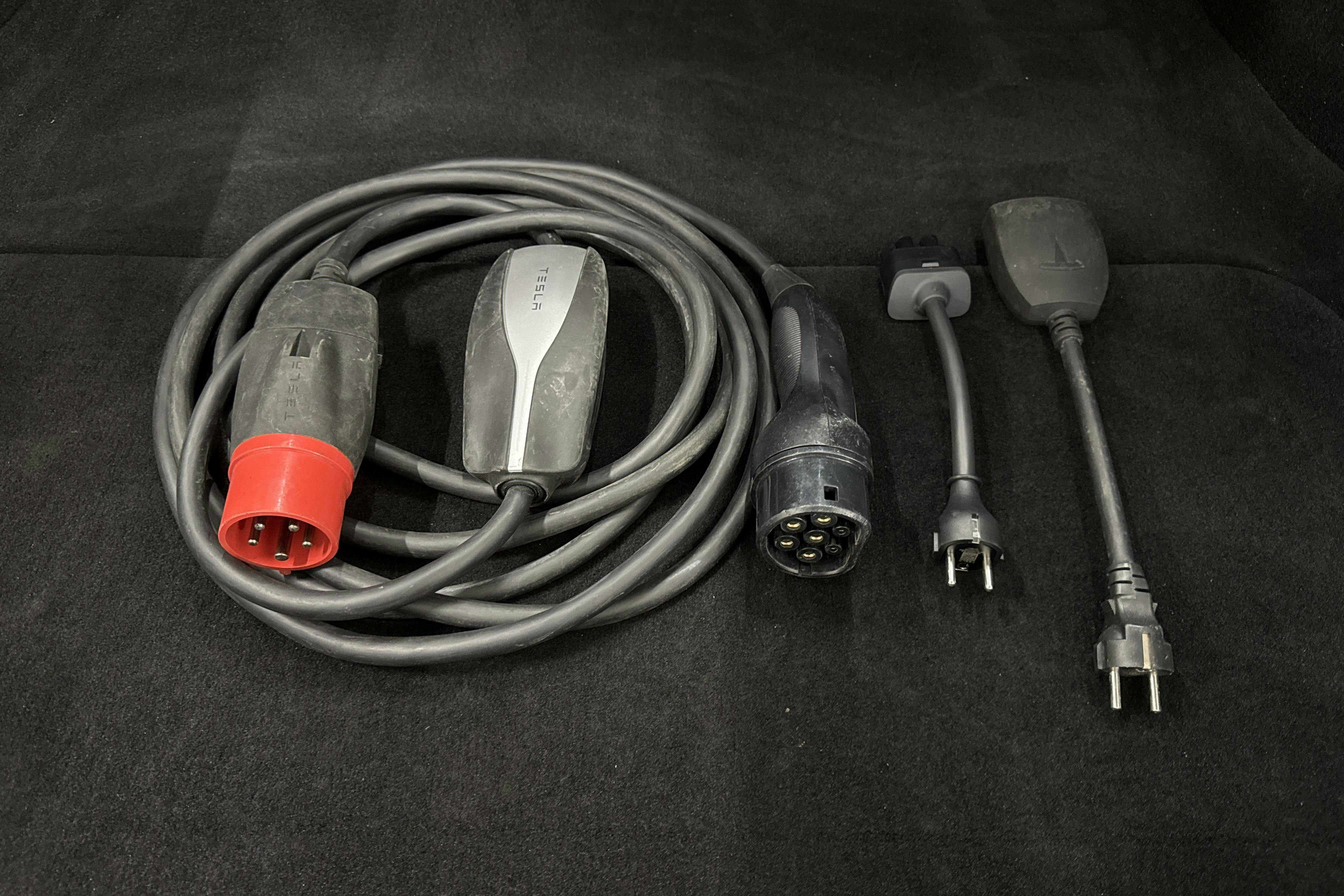 Tesla Model S 75D - 6 384 mil - Automat - grå - 2018