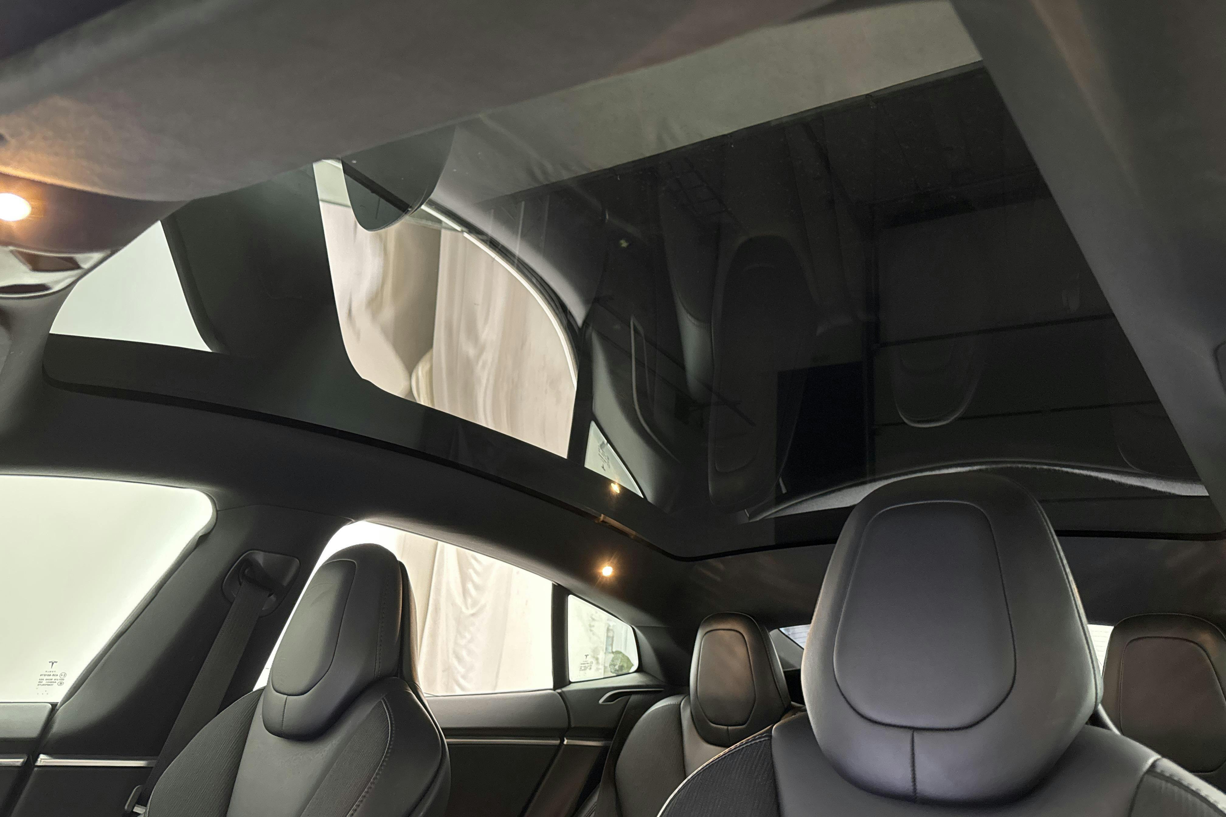 Tesla Model S 75D - 6 384 mil - Automat - grå - 2018