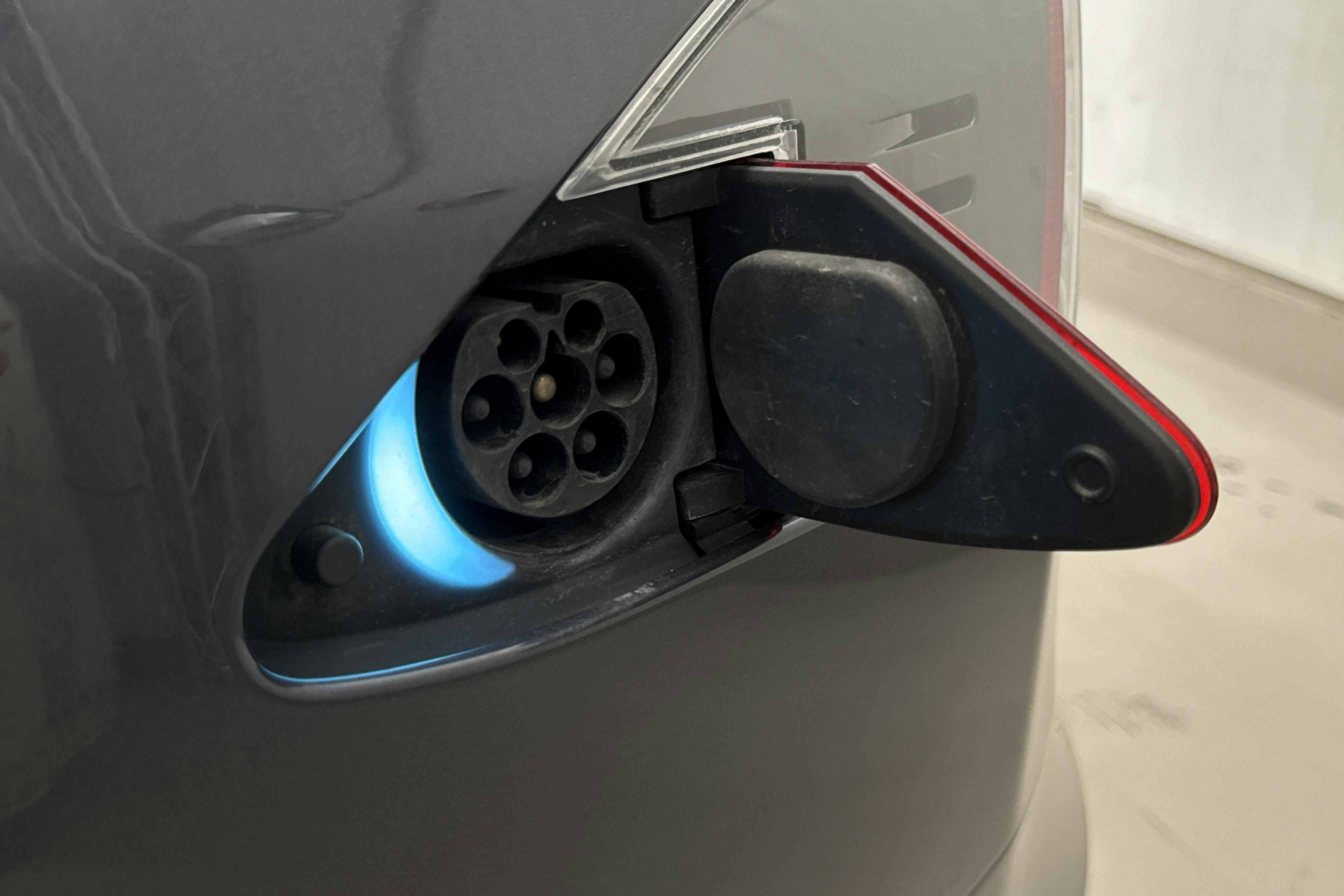 Tesla Model S 75D - 6 384 mil - Automat - grå - 2018