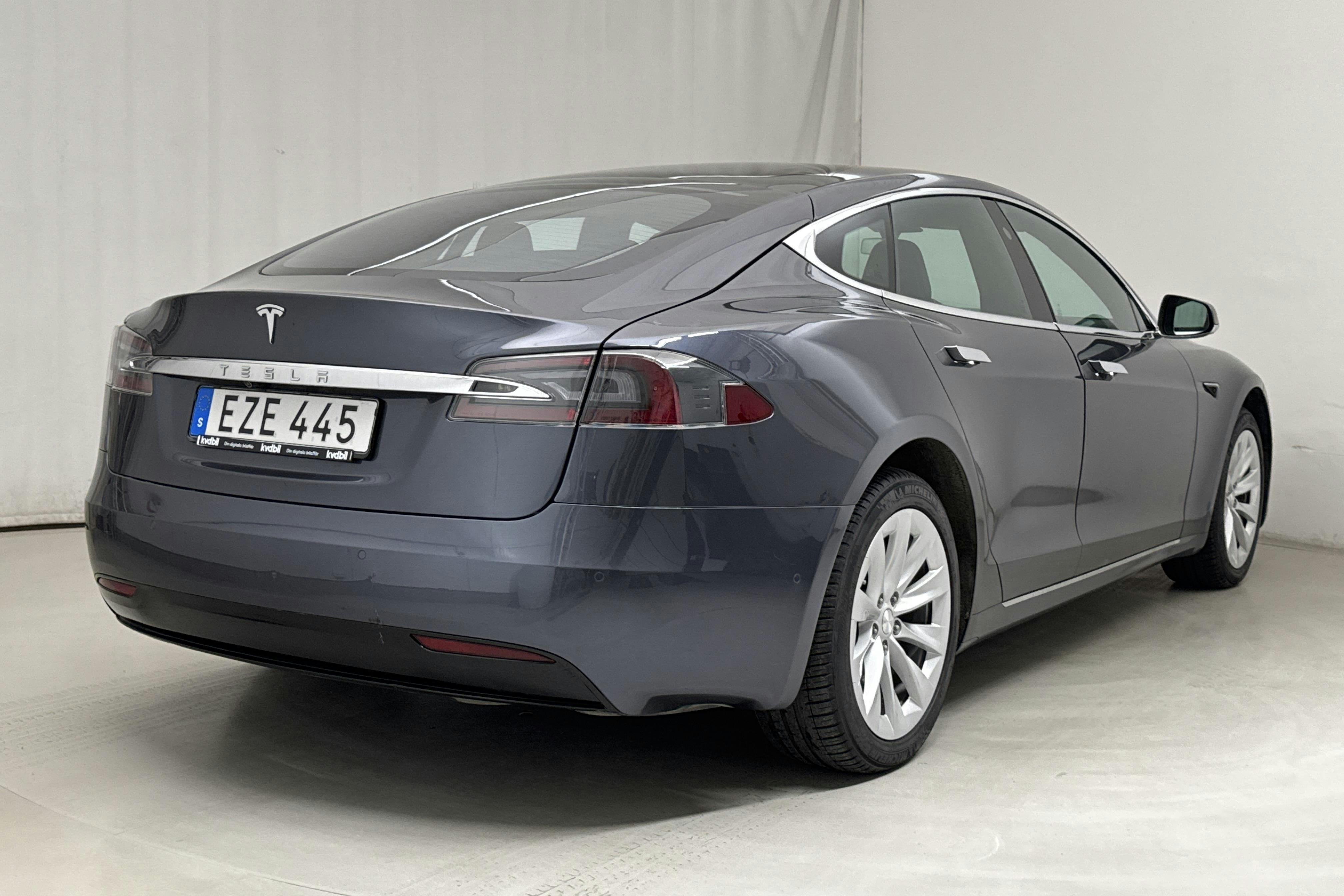 Tesla Model S 75D - 6 384 mil - Automat - grå - 2018