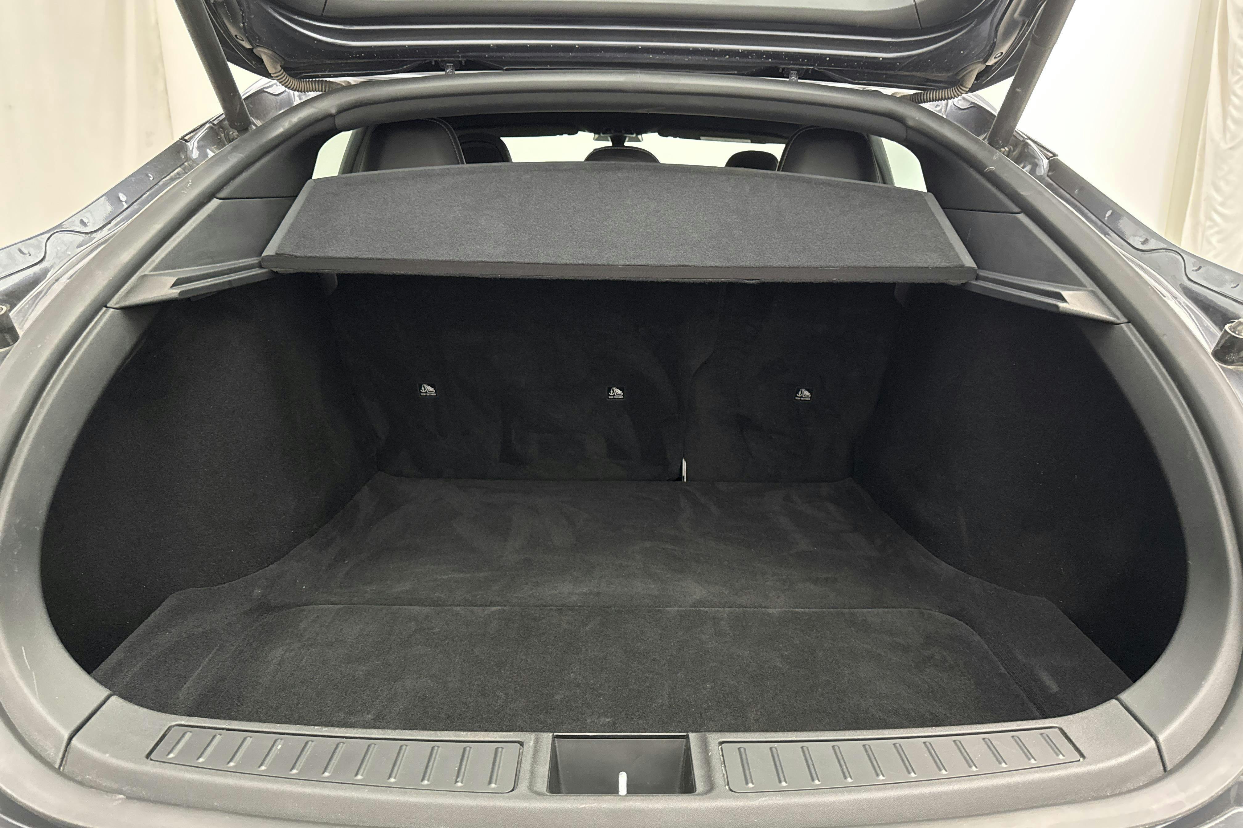 Tesla Model S 75D - 6 384 mil - Automat - grå - 2018