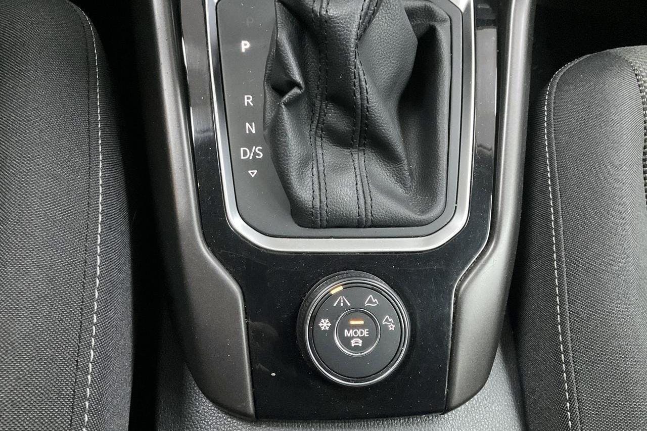 VW T-Roc 2.0 TDI 4MOTION (150hk) - 176 450 km - Automaatne - must - 2019