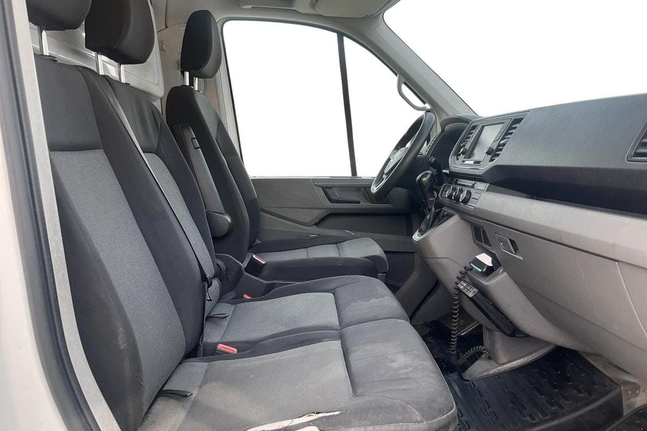VW Crafter 35 2.0 TDI Volymskåp (177hk) - 128 270 km - Automatic - white - 2019