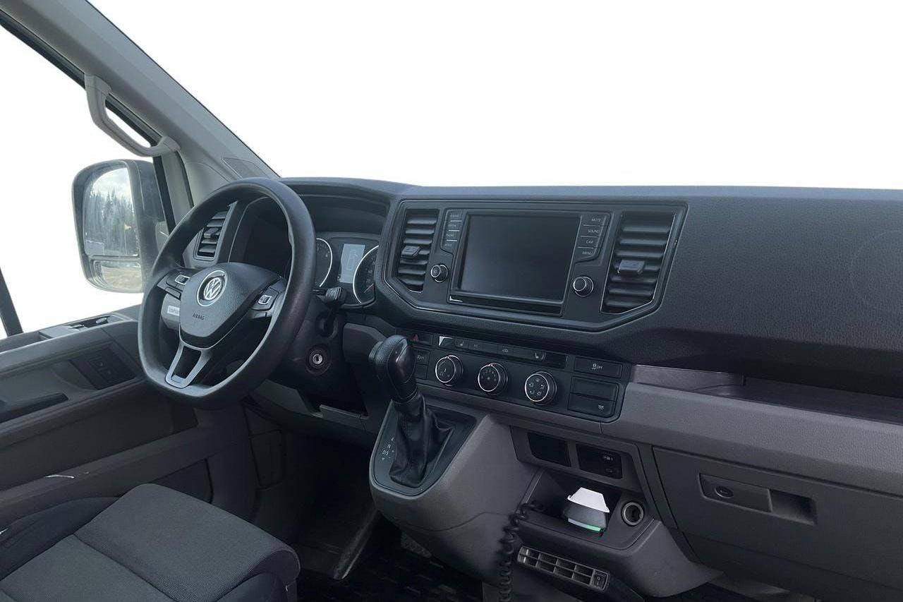 VW Crafter 35 2.0 TDI Volymskåp (177hk) - 128 270 km - Automatic - white - 2019