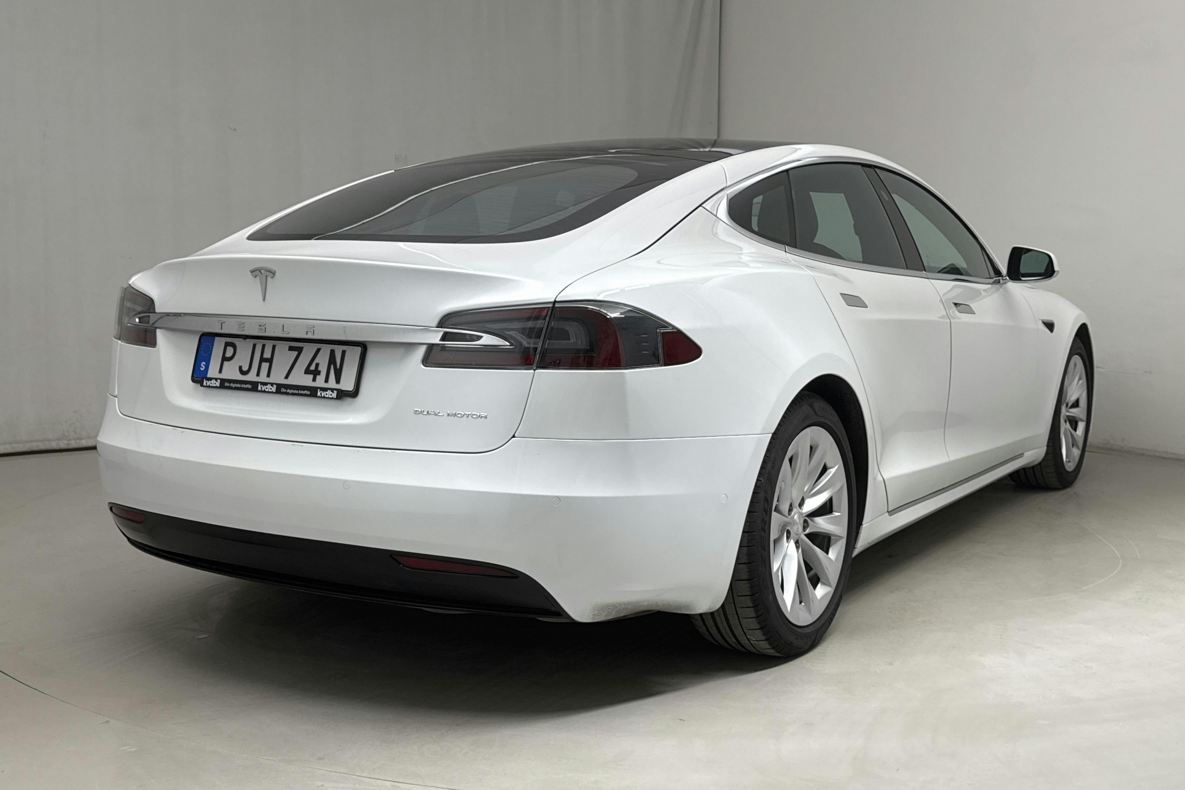 Tesla Model S Dual Motor Long Range AWD - 9 005 mil - Automat - vit - 2020