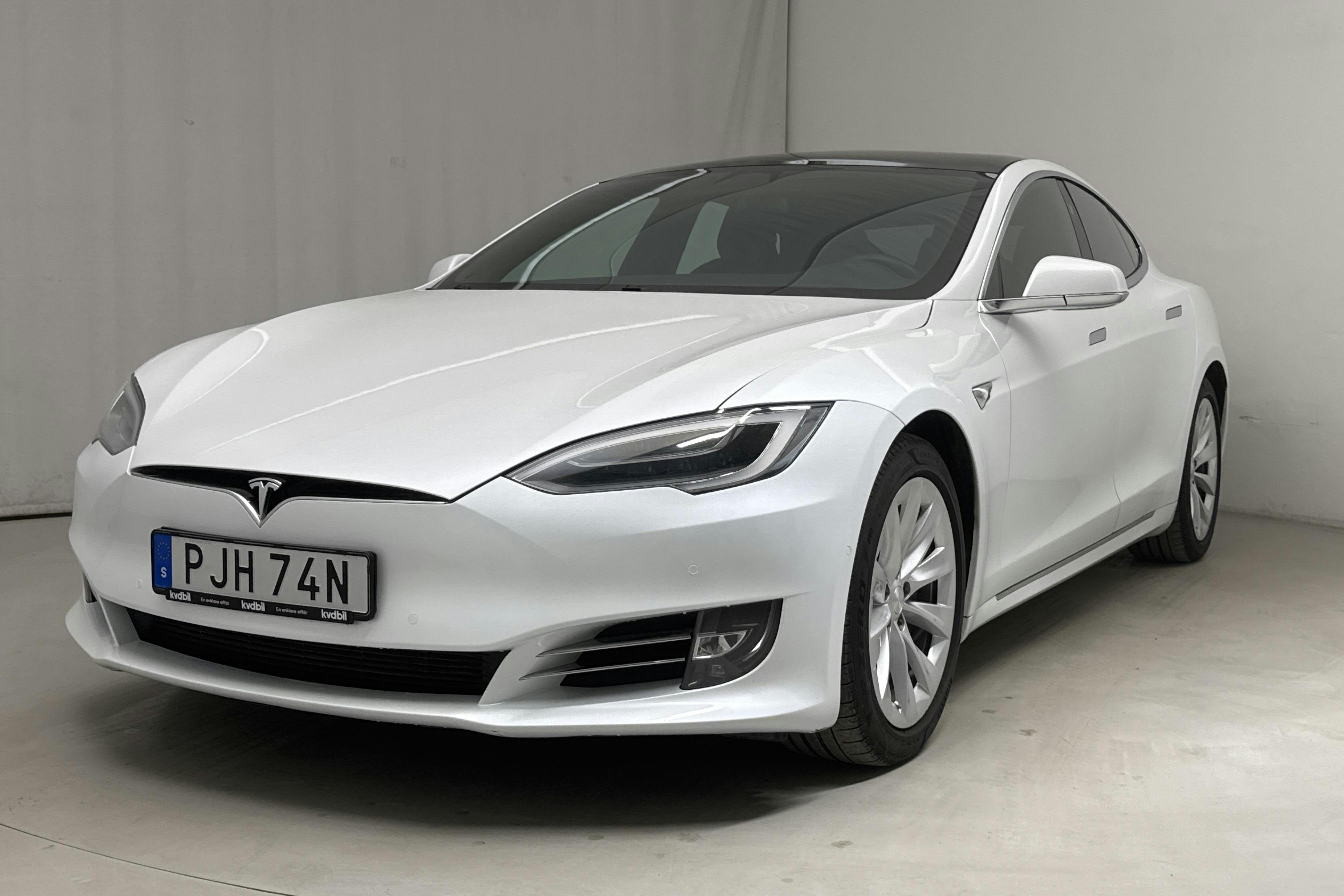Tesla Model S Dual Motor Long Range AWD - 9 005 mil - Automat - vit - 2020
