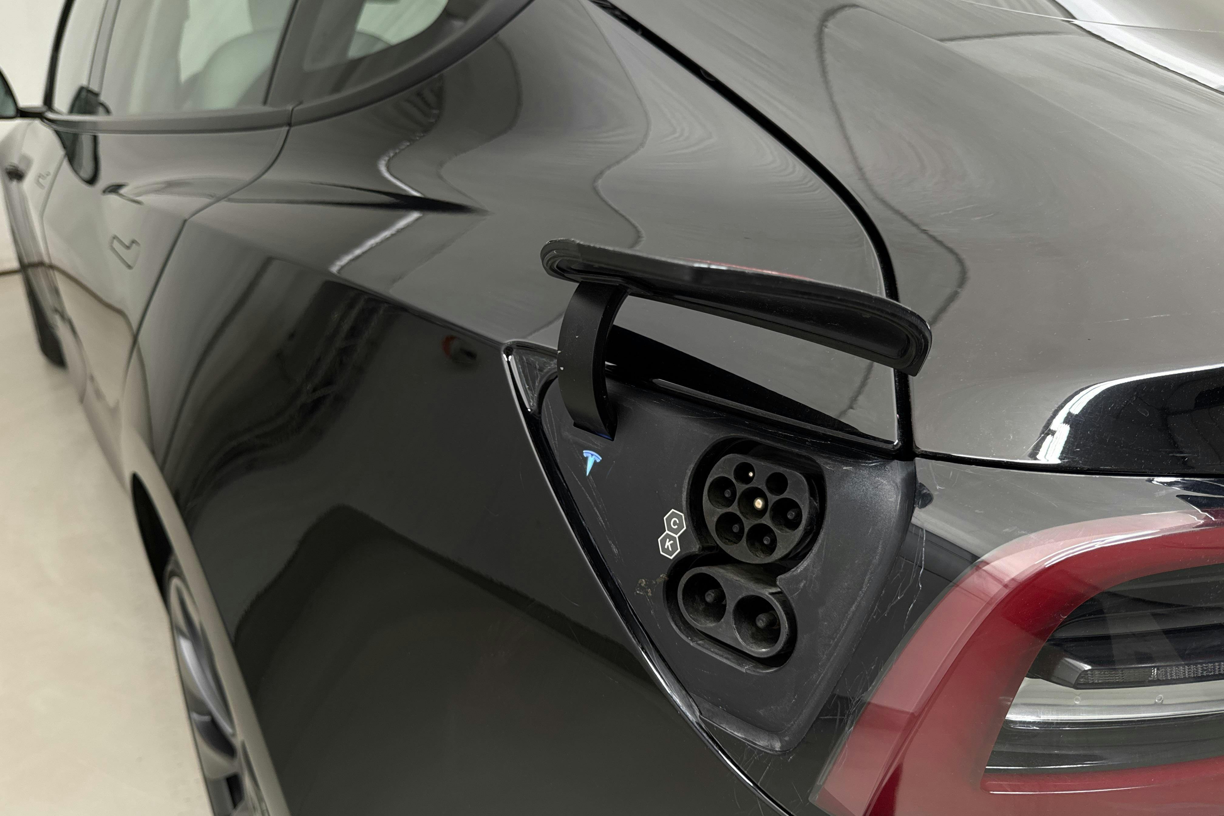 Tesla Model 3 Performance AWD - 19 000 km - Automatic - black - 2021