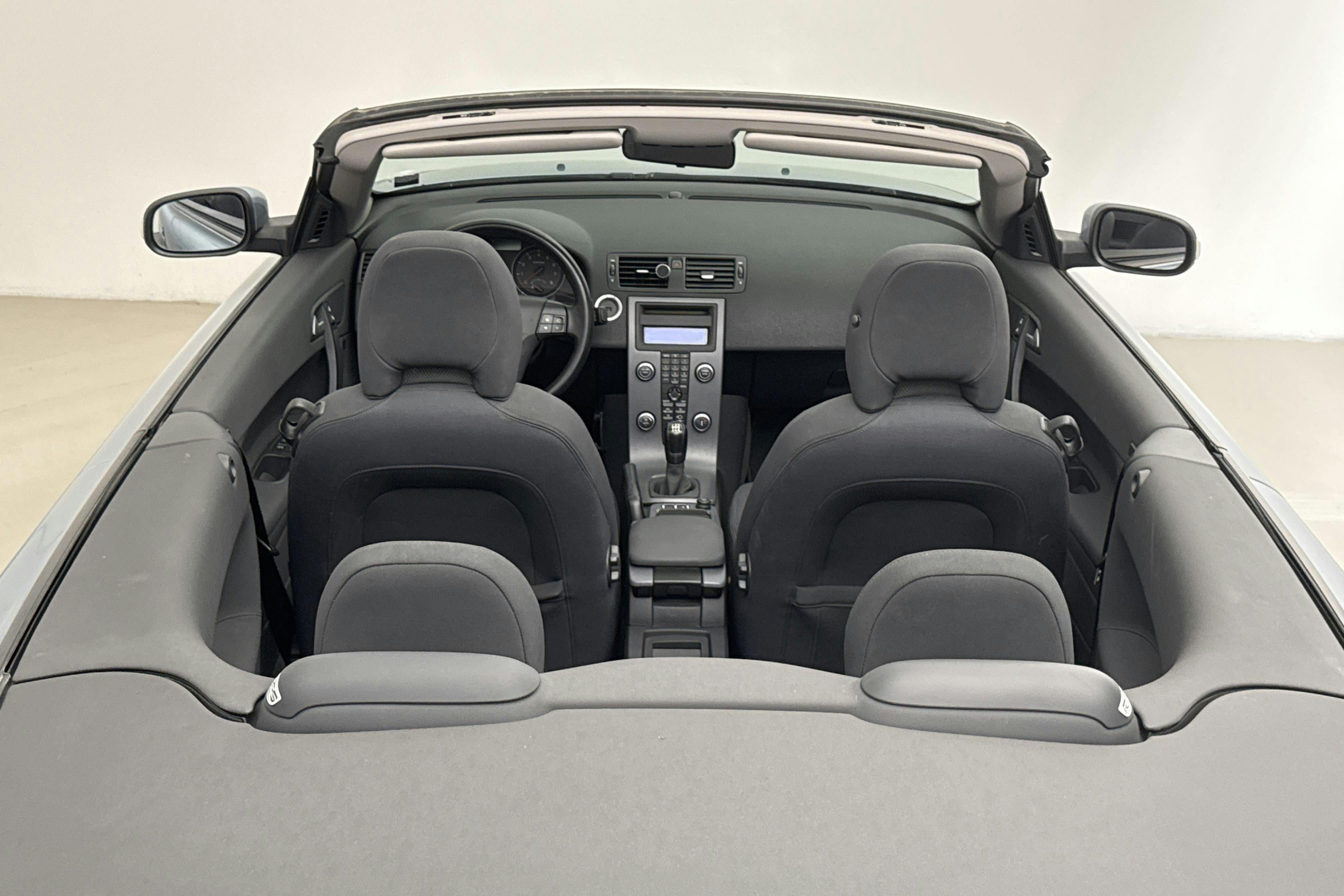 Volvo C70 2.4 Cabriolet (140hk) - 129 720 km - Manual - Light Blue - 2008